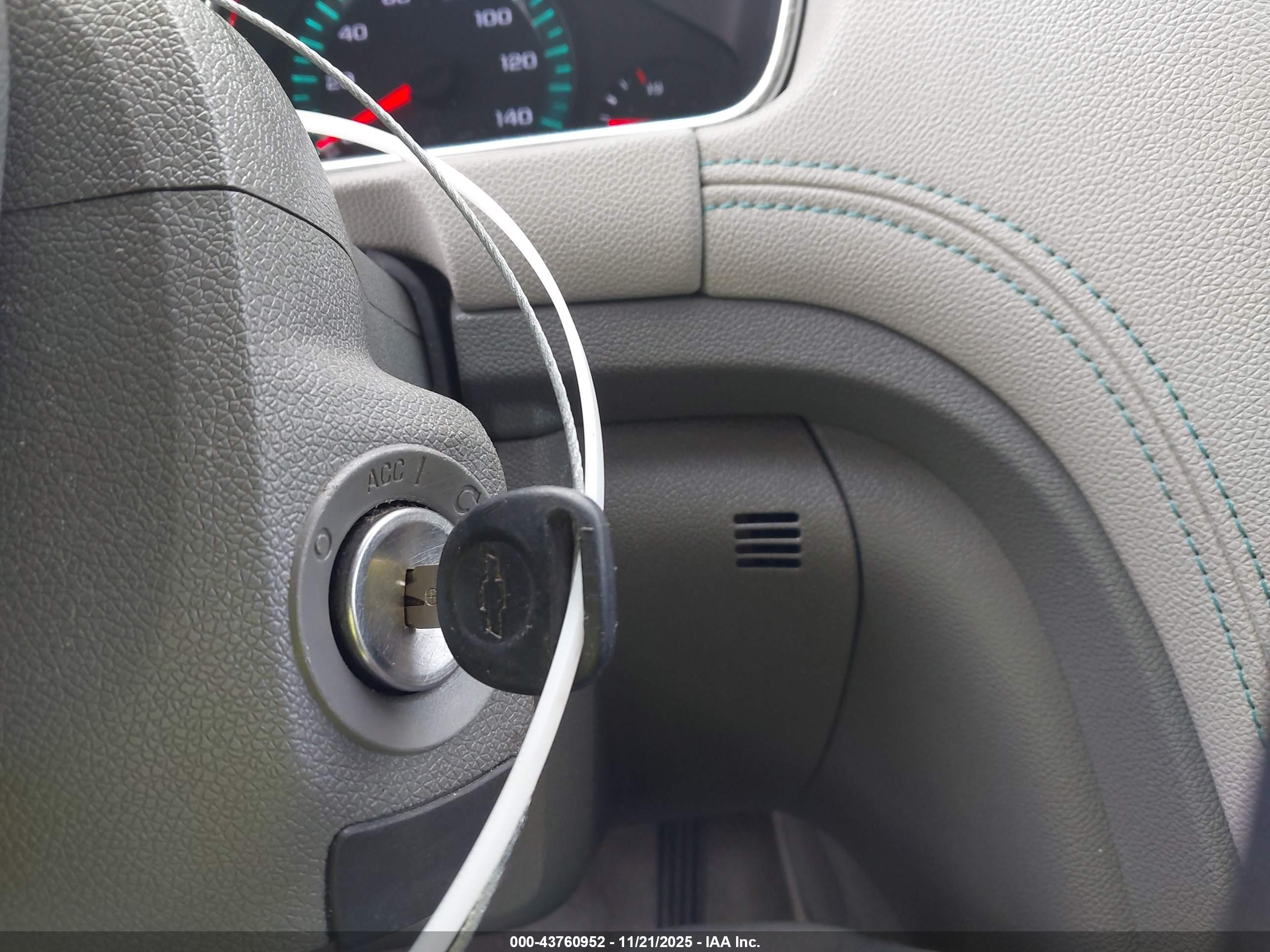 CHEVROLET TRAVERSE image 11