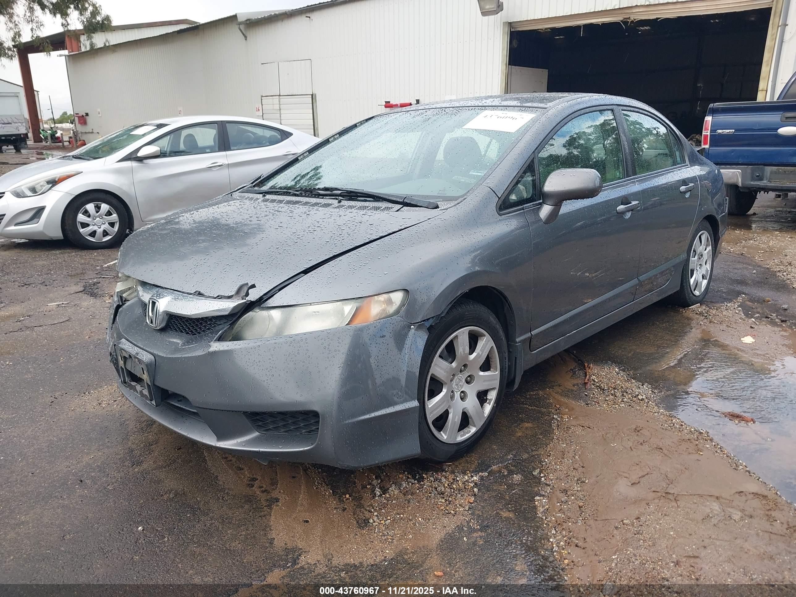 HONDA CIVIC image 2