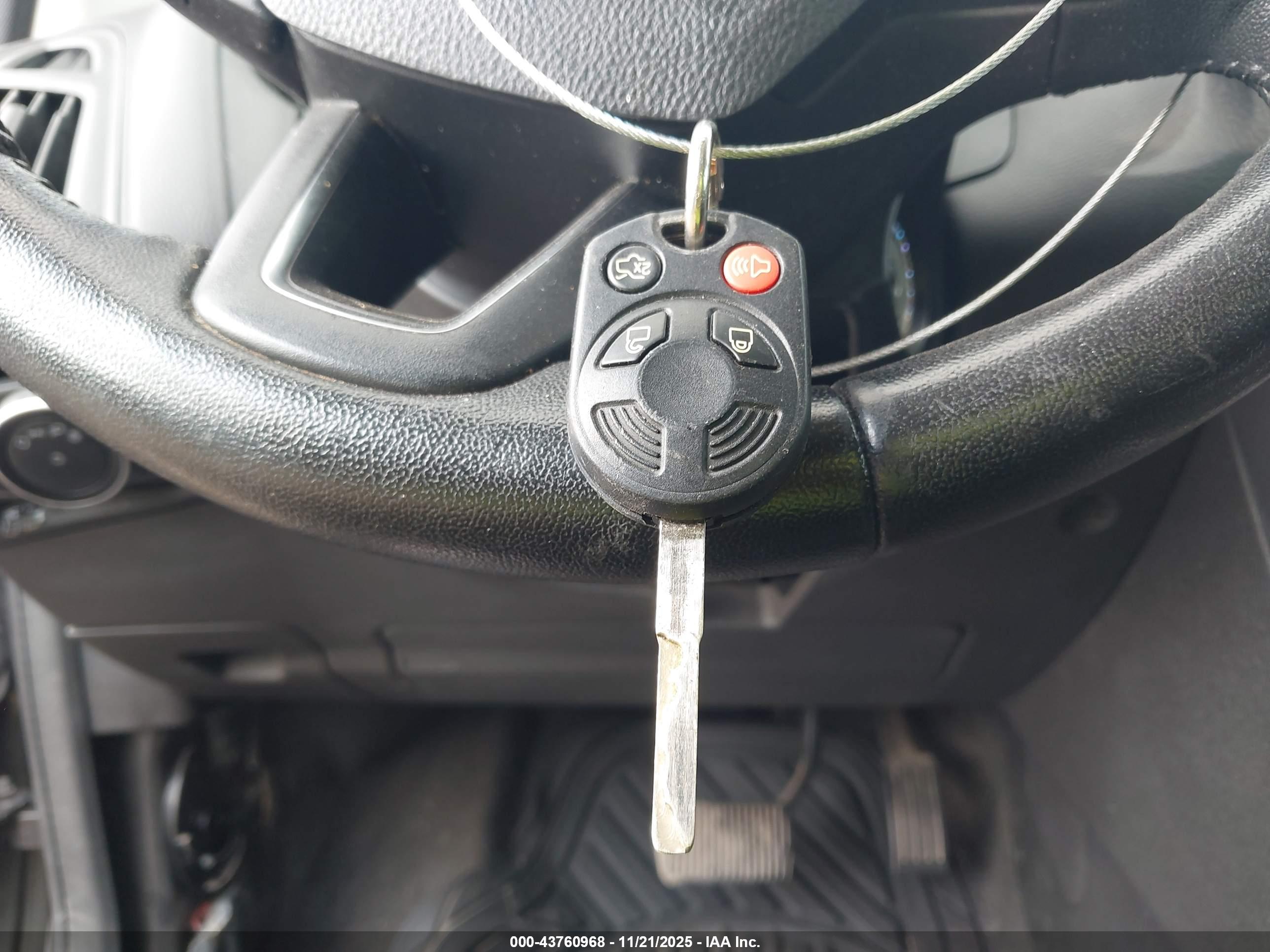 FORD FOCUS image 11