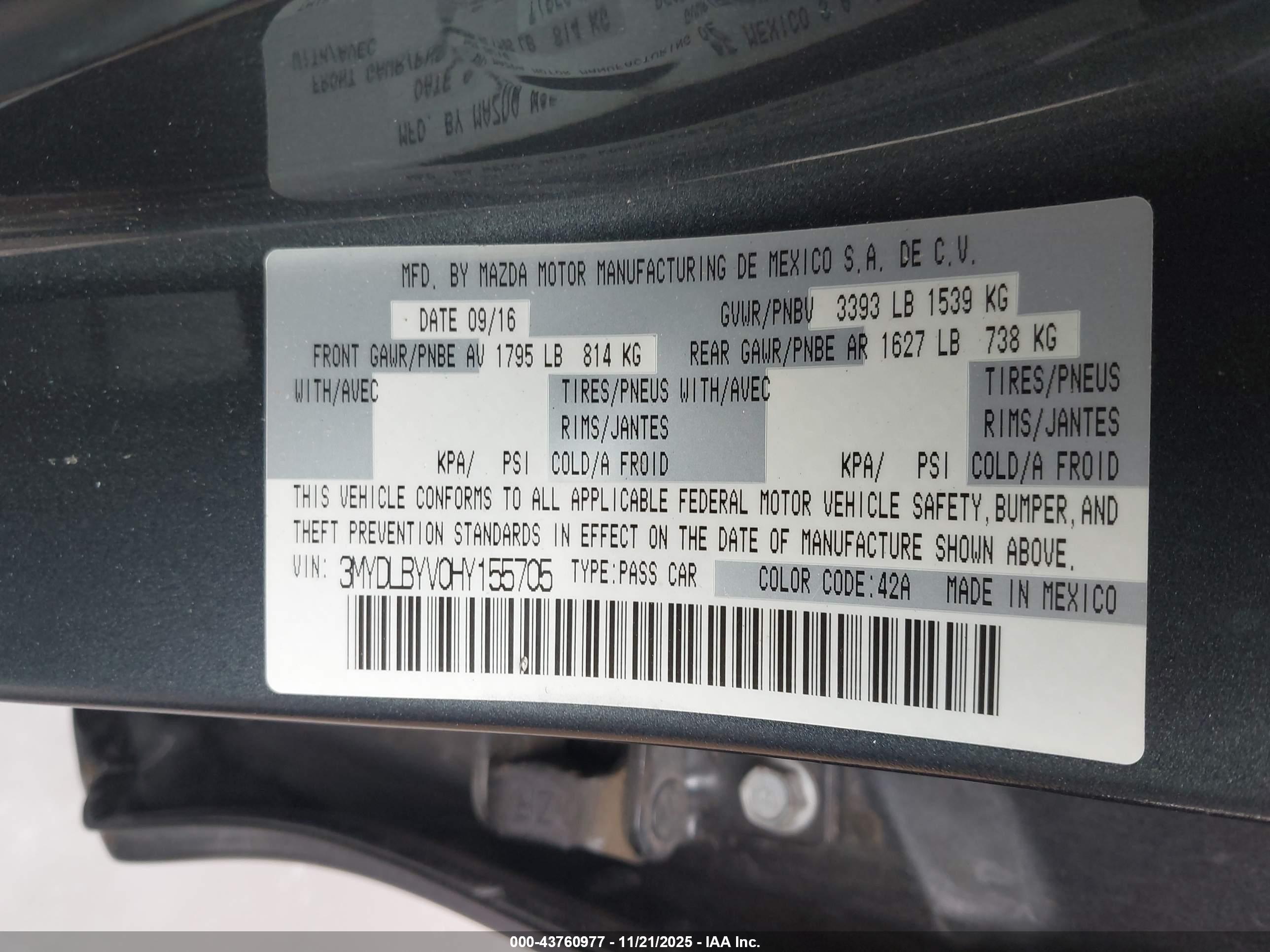 TOYOTA YARIS image 9