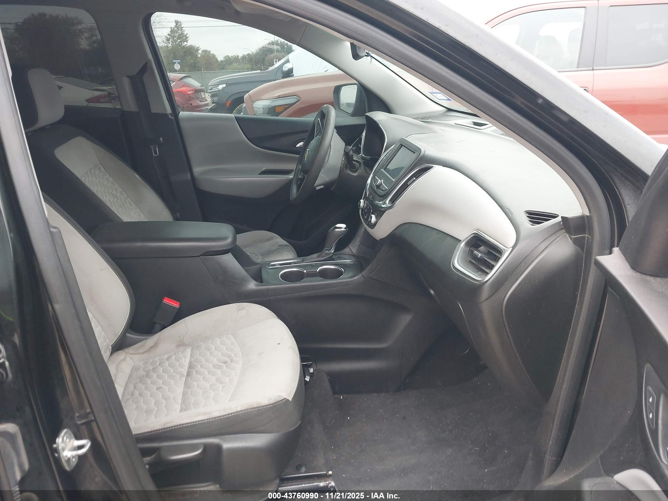 CHEVROLET EQUINOX image 5