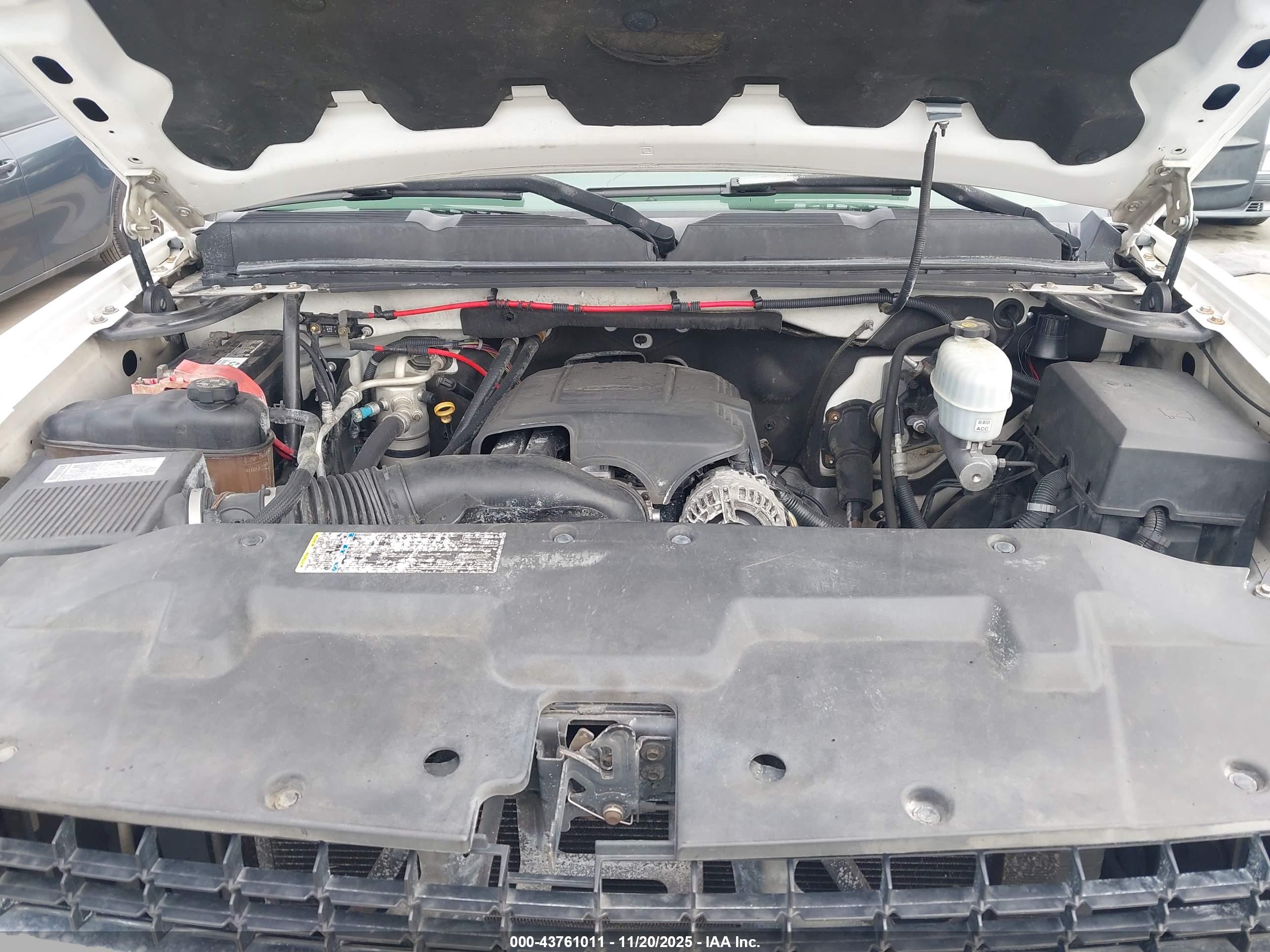 CHEVROLET SILVERADO image 10