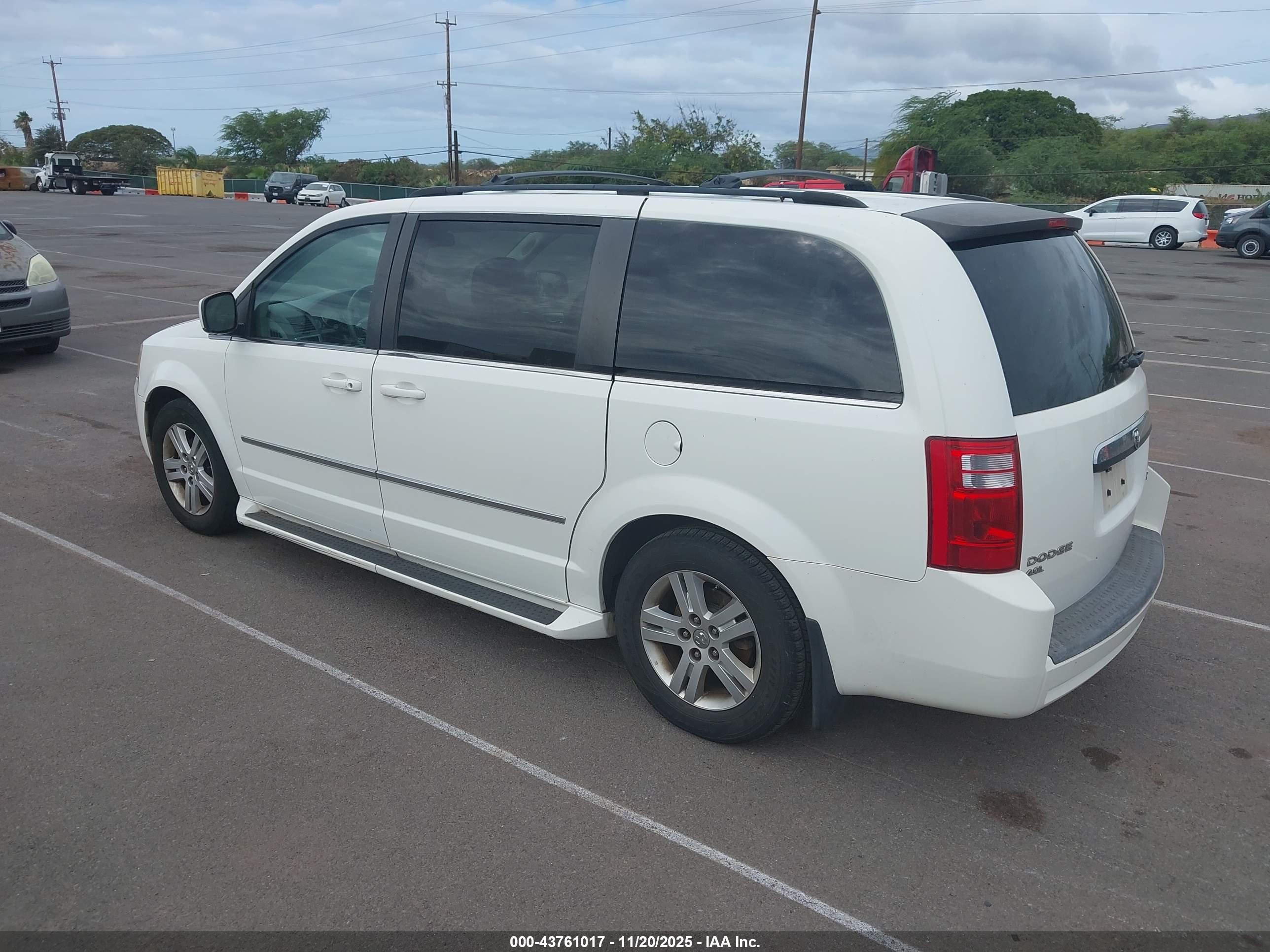 DODGE GRAND image 3