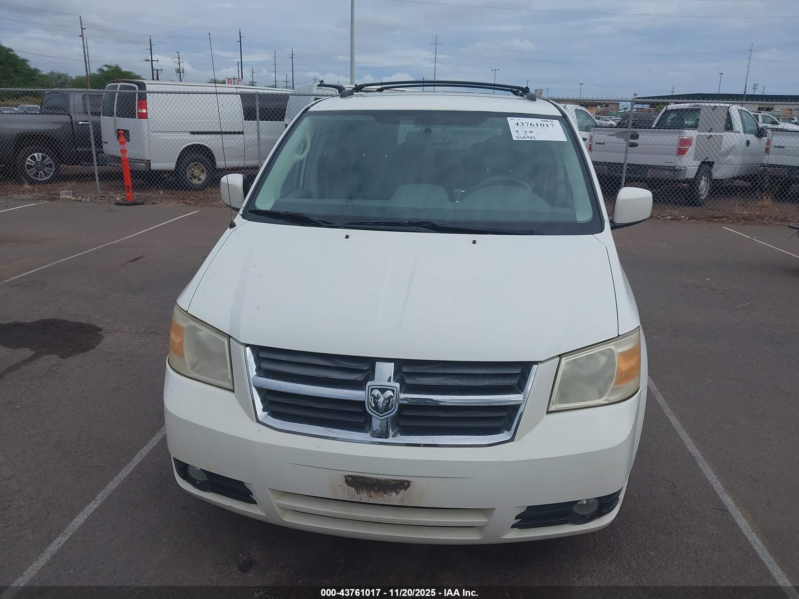 DODGE GRAND image 6