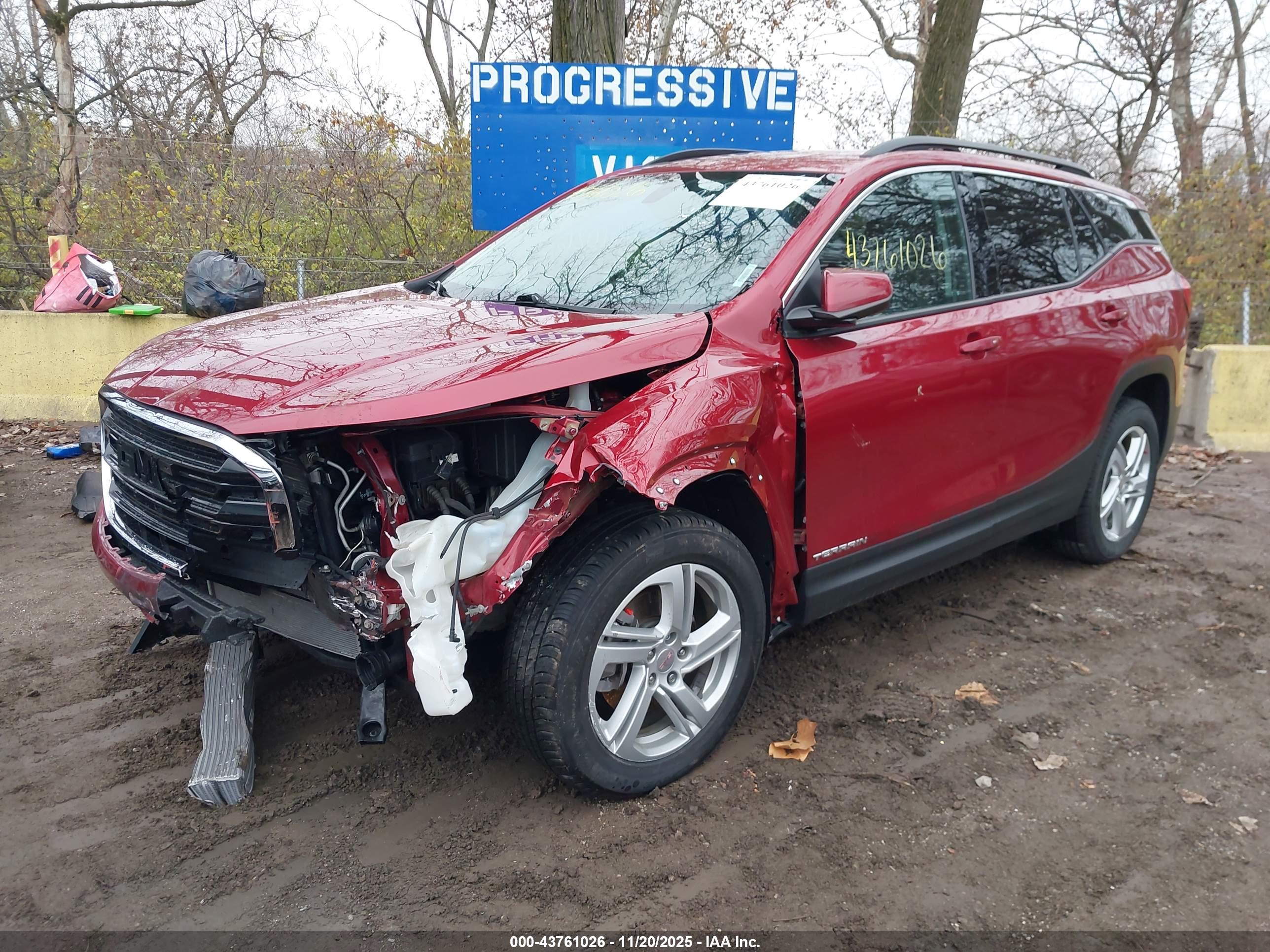 GMC TERRAIN image 6