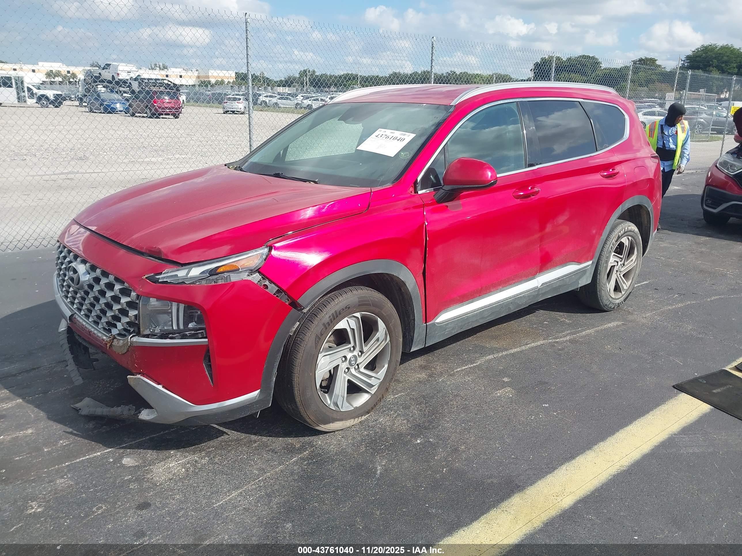 HYUNDAI SANTA image 2