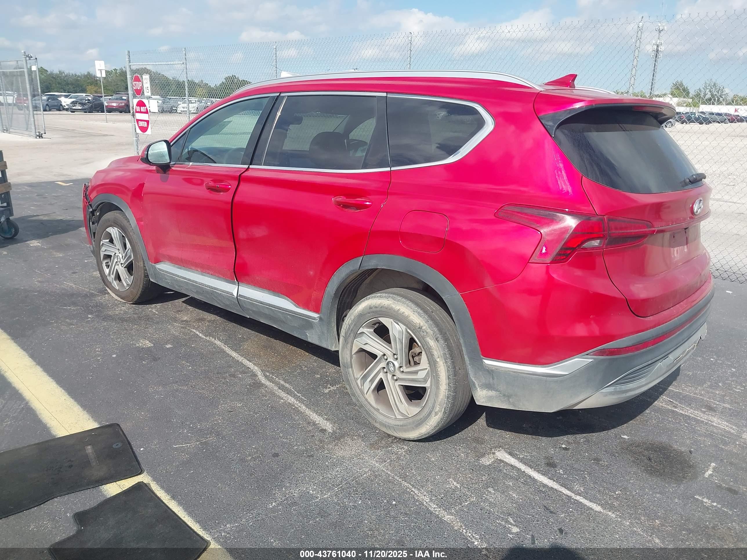 HYUNDAI SANTA image 3