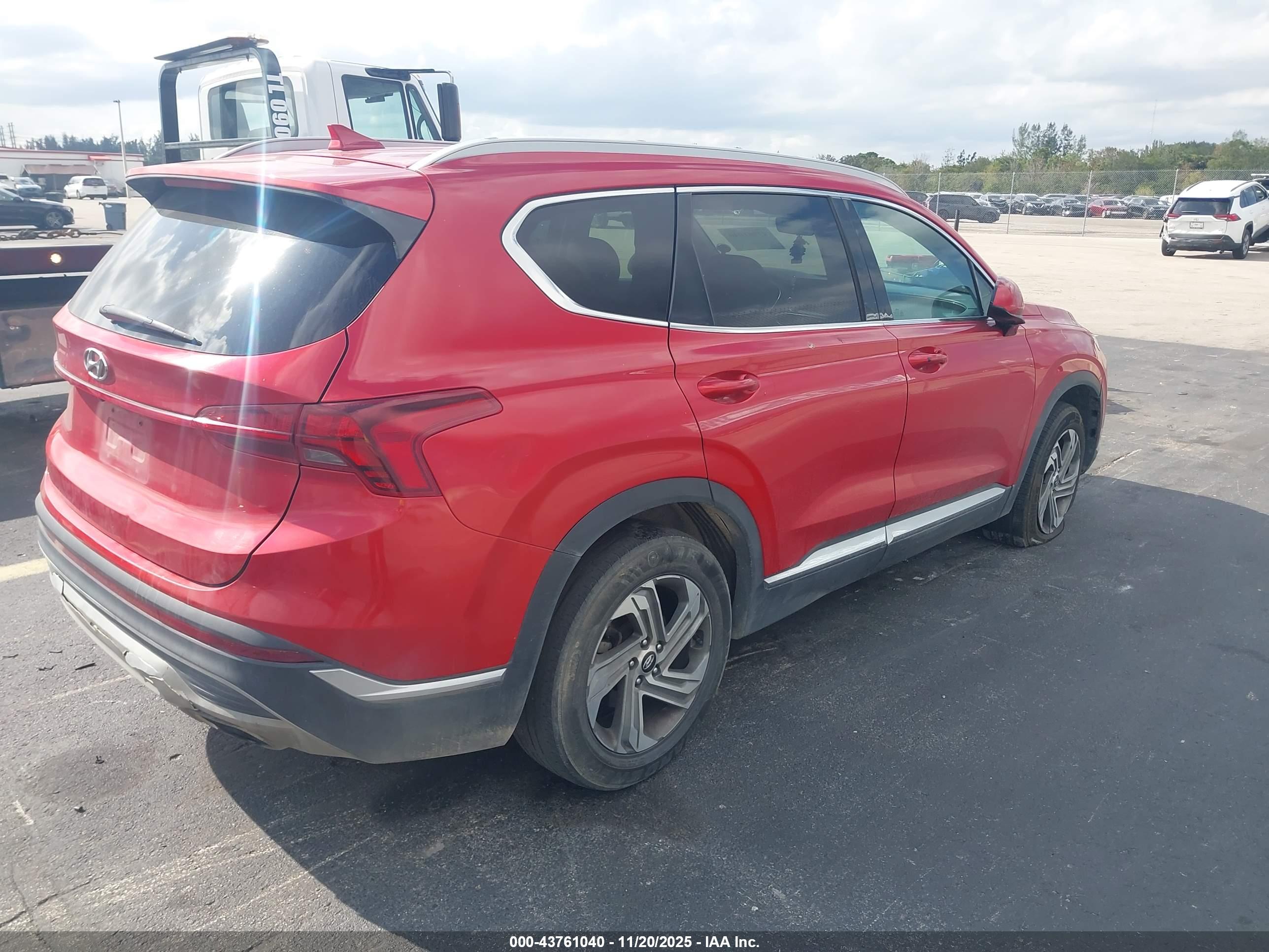 HYUNDAI SANTA image 4