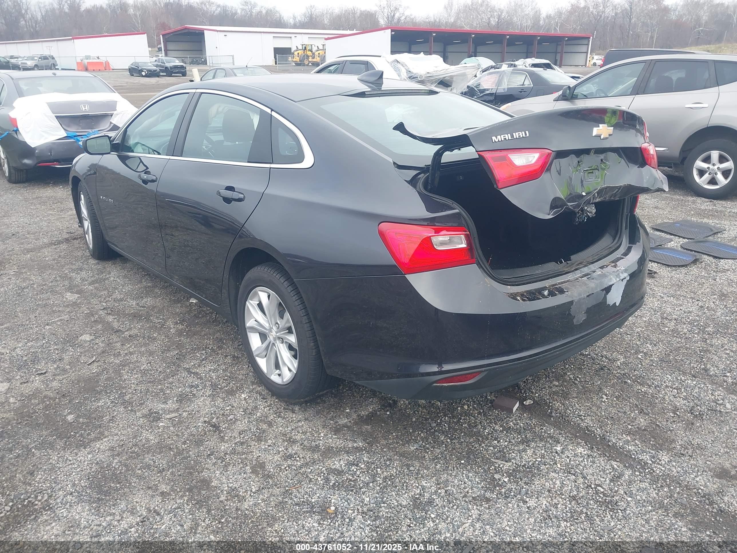 CHEVROLET MALIBU image 3