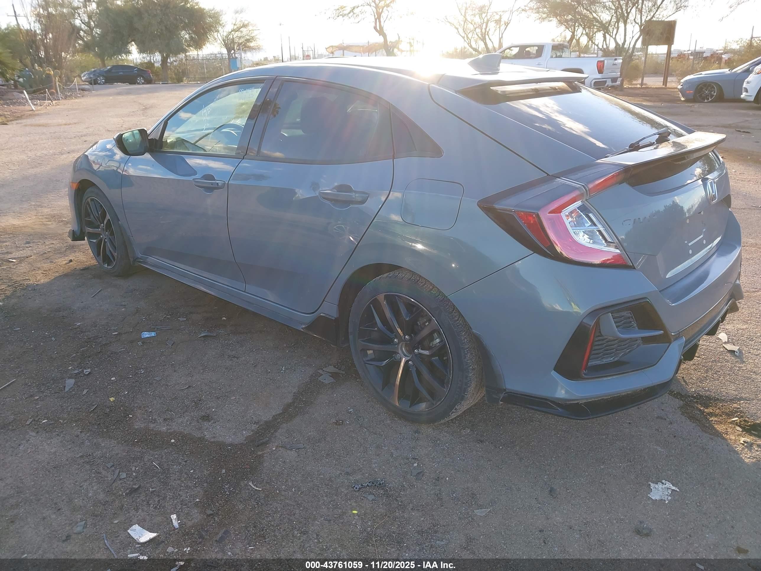 HONDA CIVIC image 3