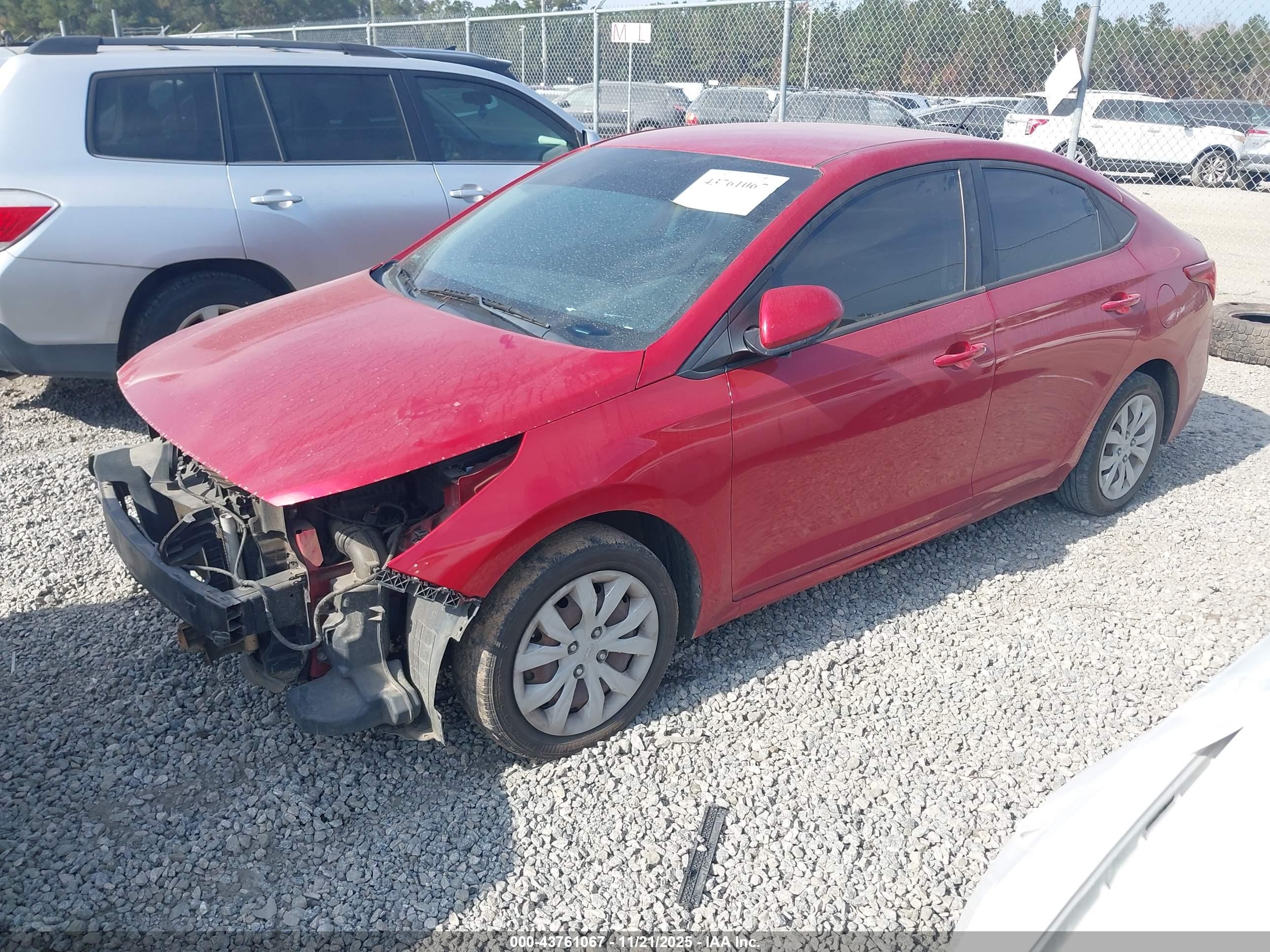 HYUNDAI ACCENT image 2