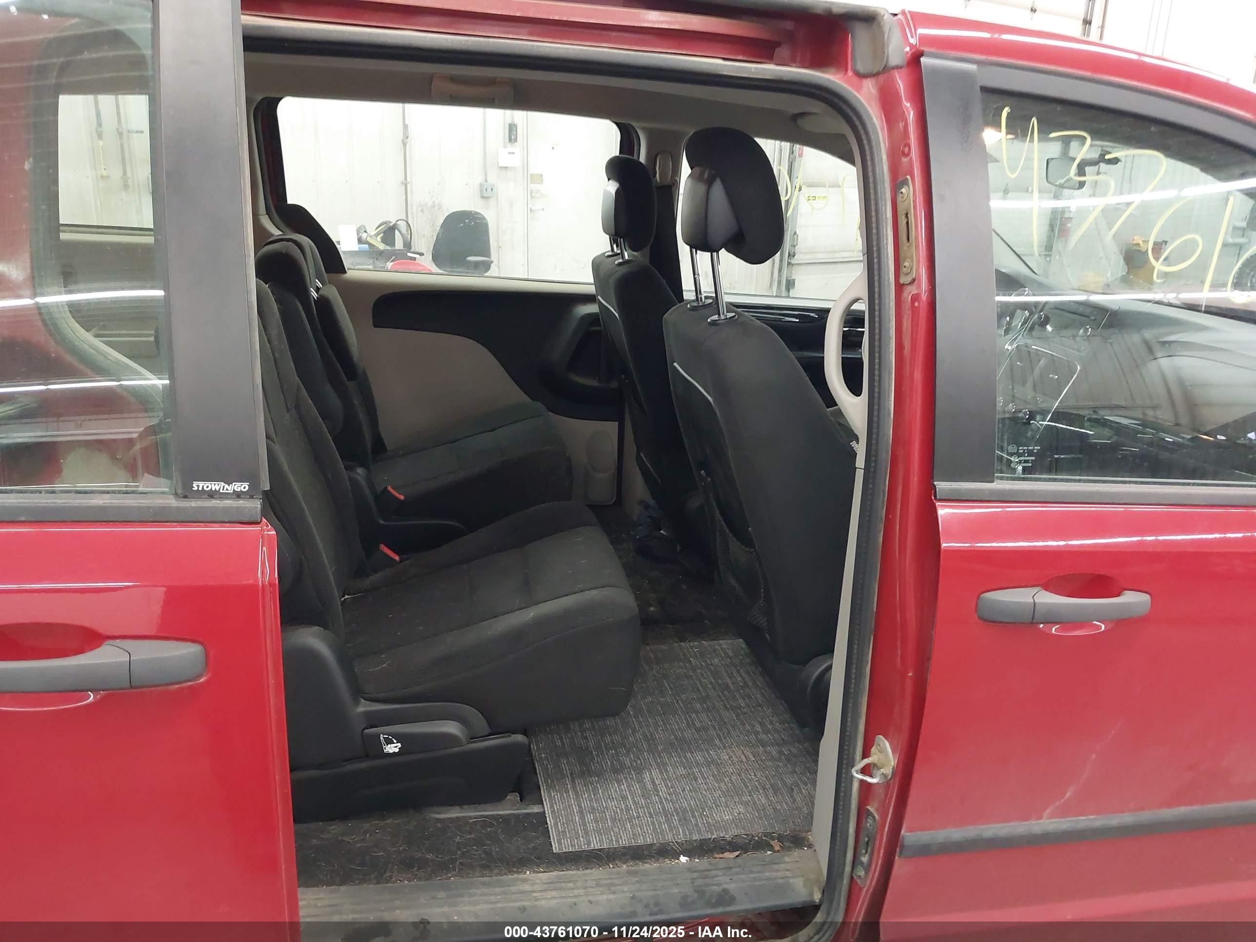 DODGE GRAND image 8
