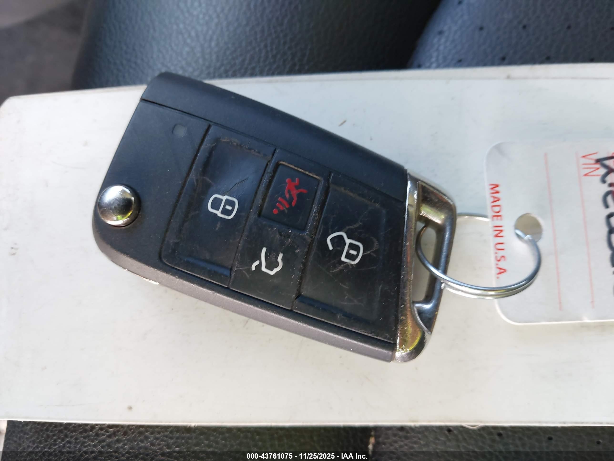 VOLKSWAGEN GOLF image 11