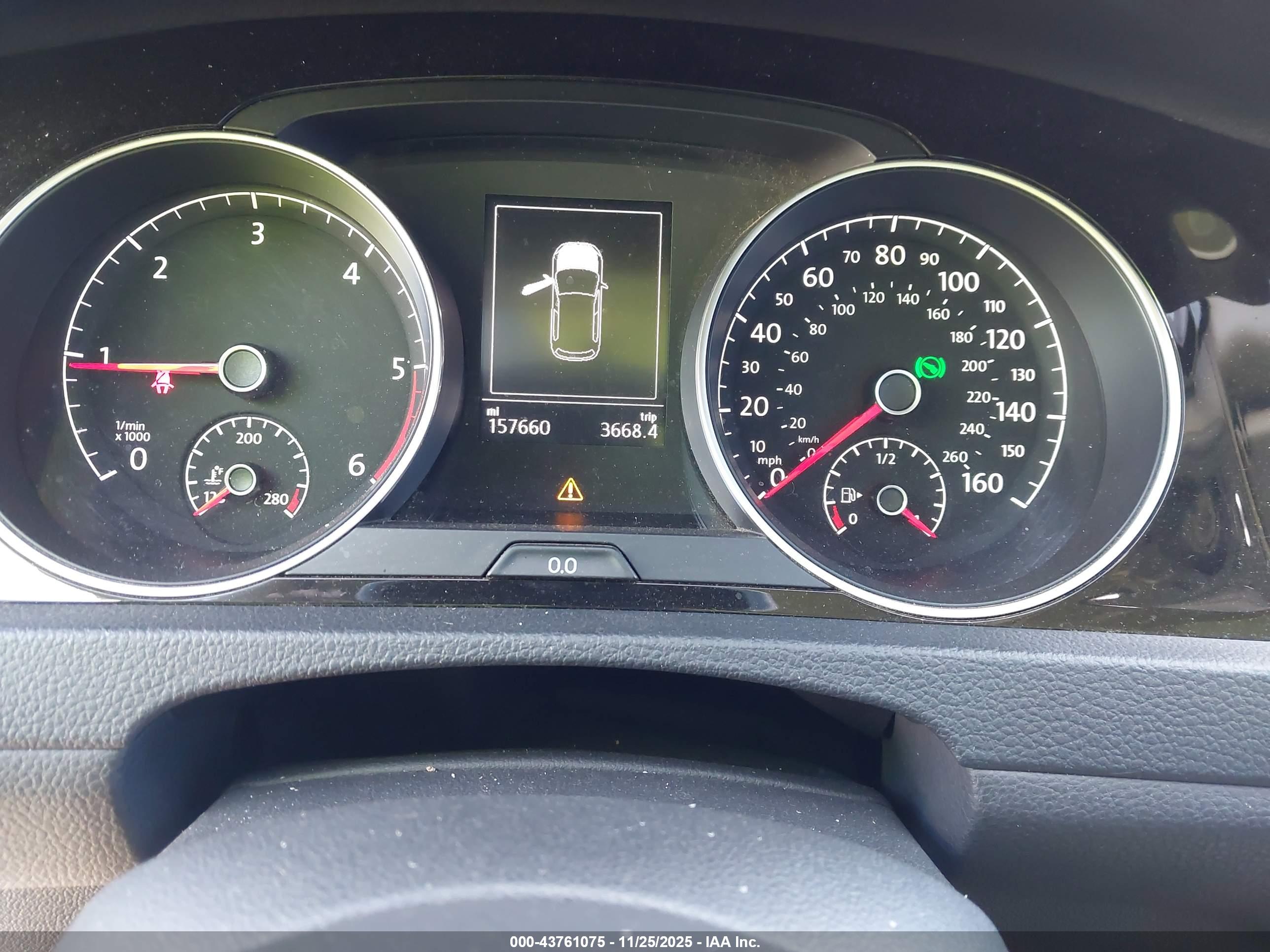 VOLKSWAGEN GOLF image 7