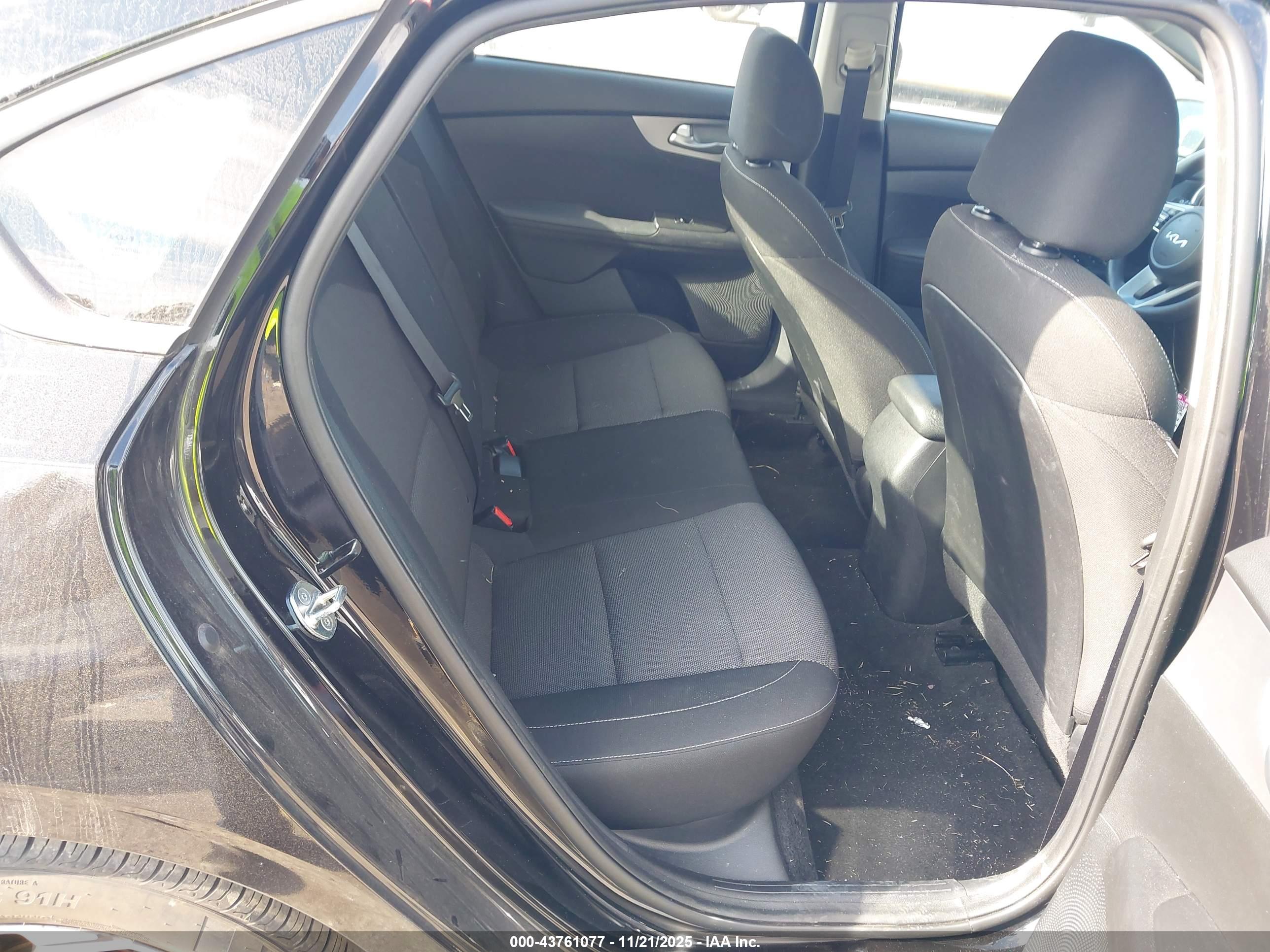 KIA FORTE image 8