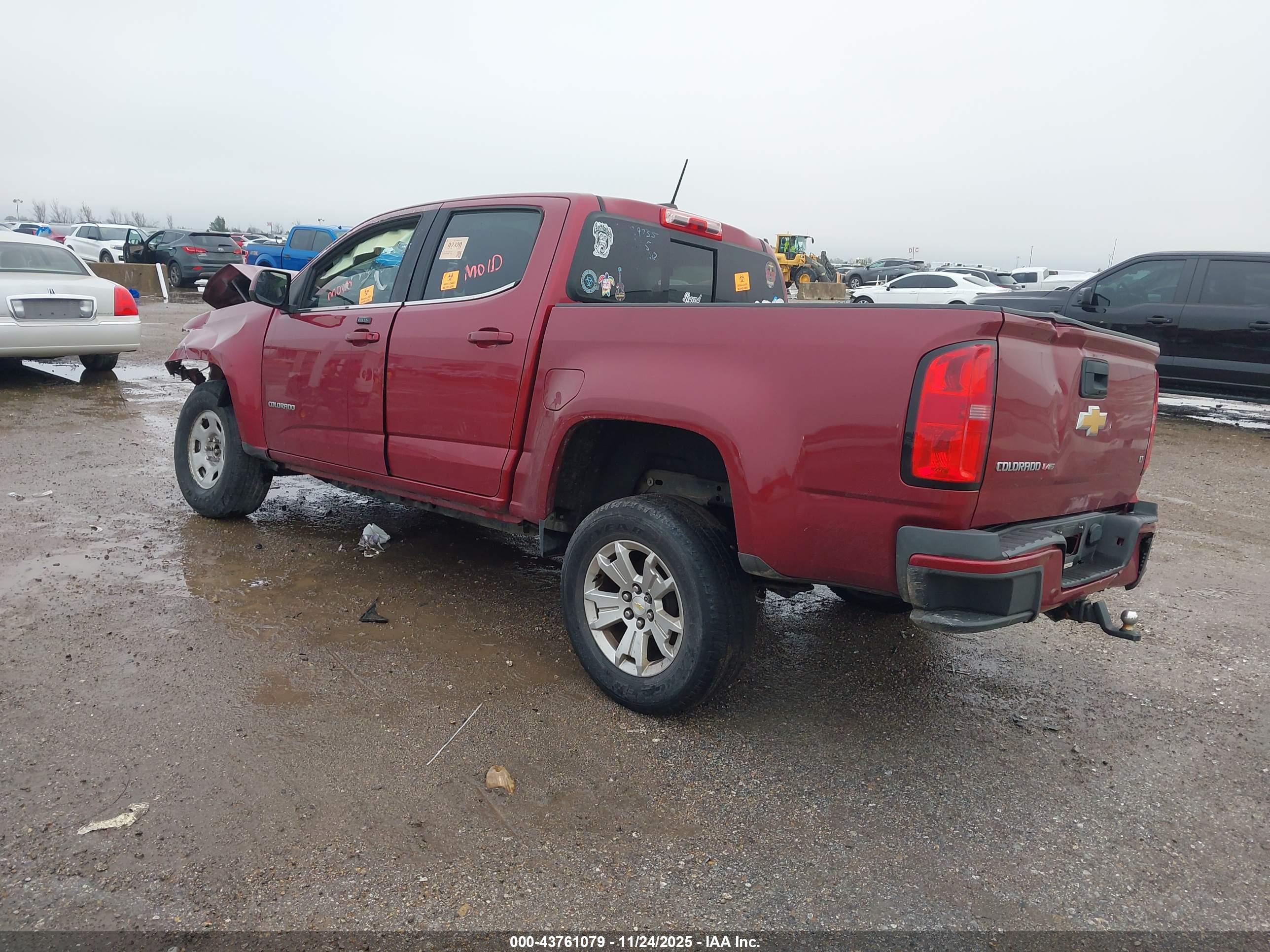 CHEVROLET COLORADO image 3