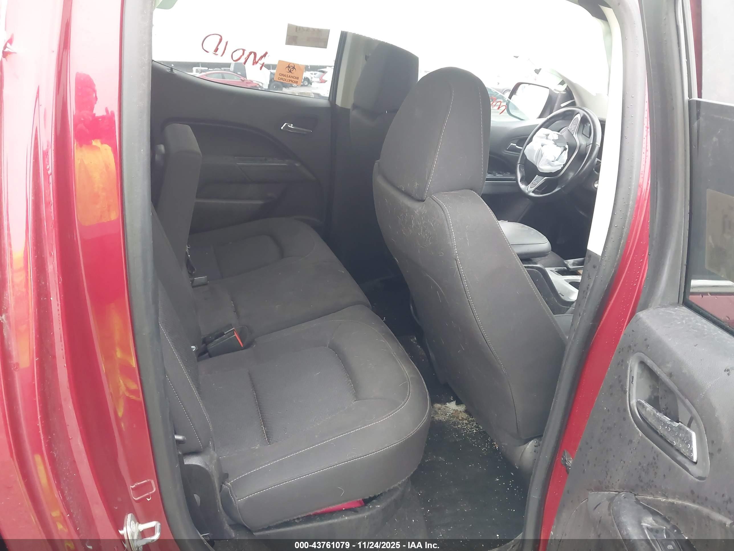 CHEVROLET COLORADO image 8