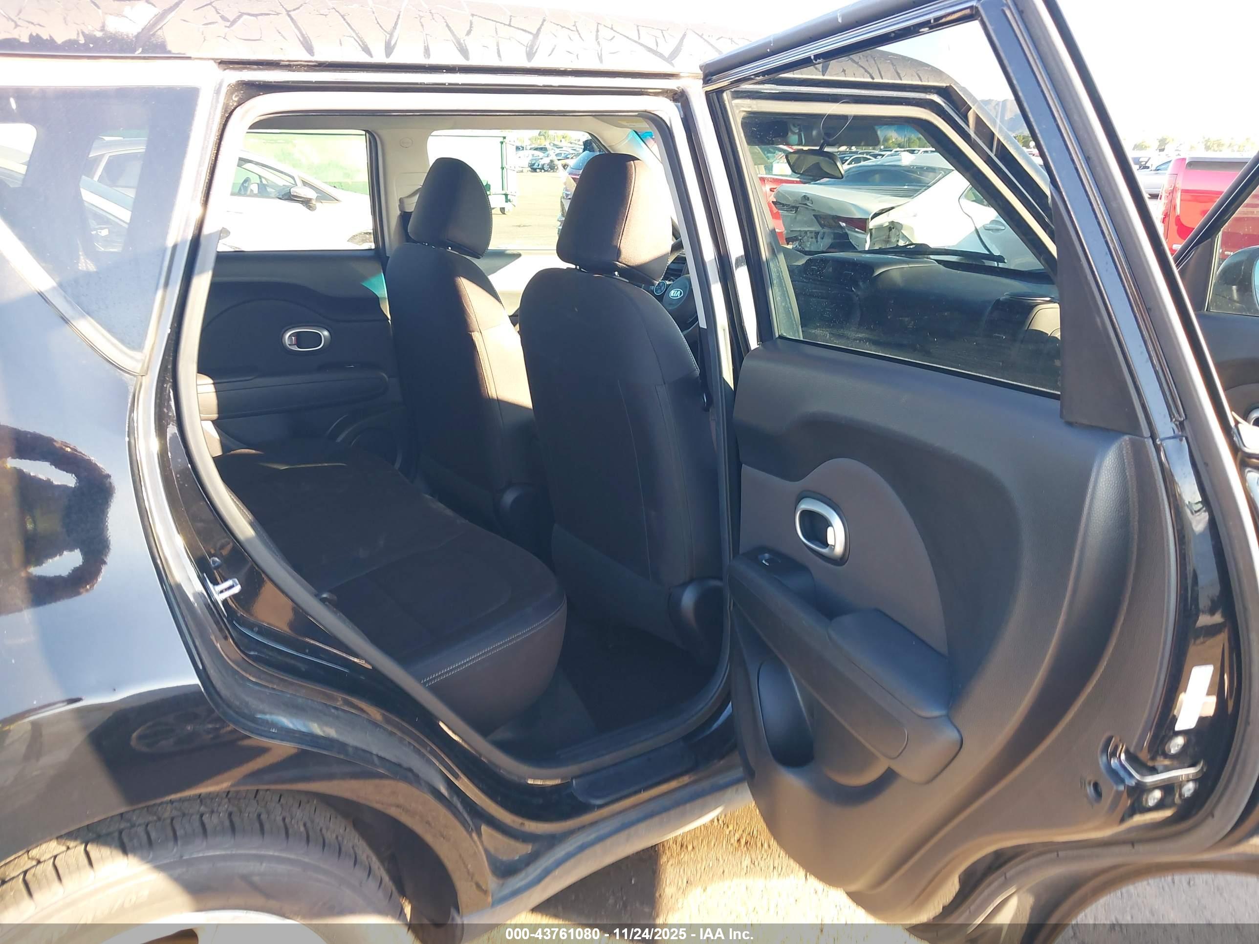 KIA SOUL image 8