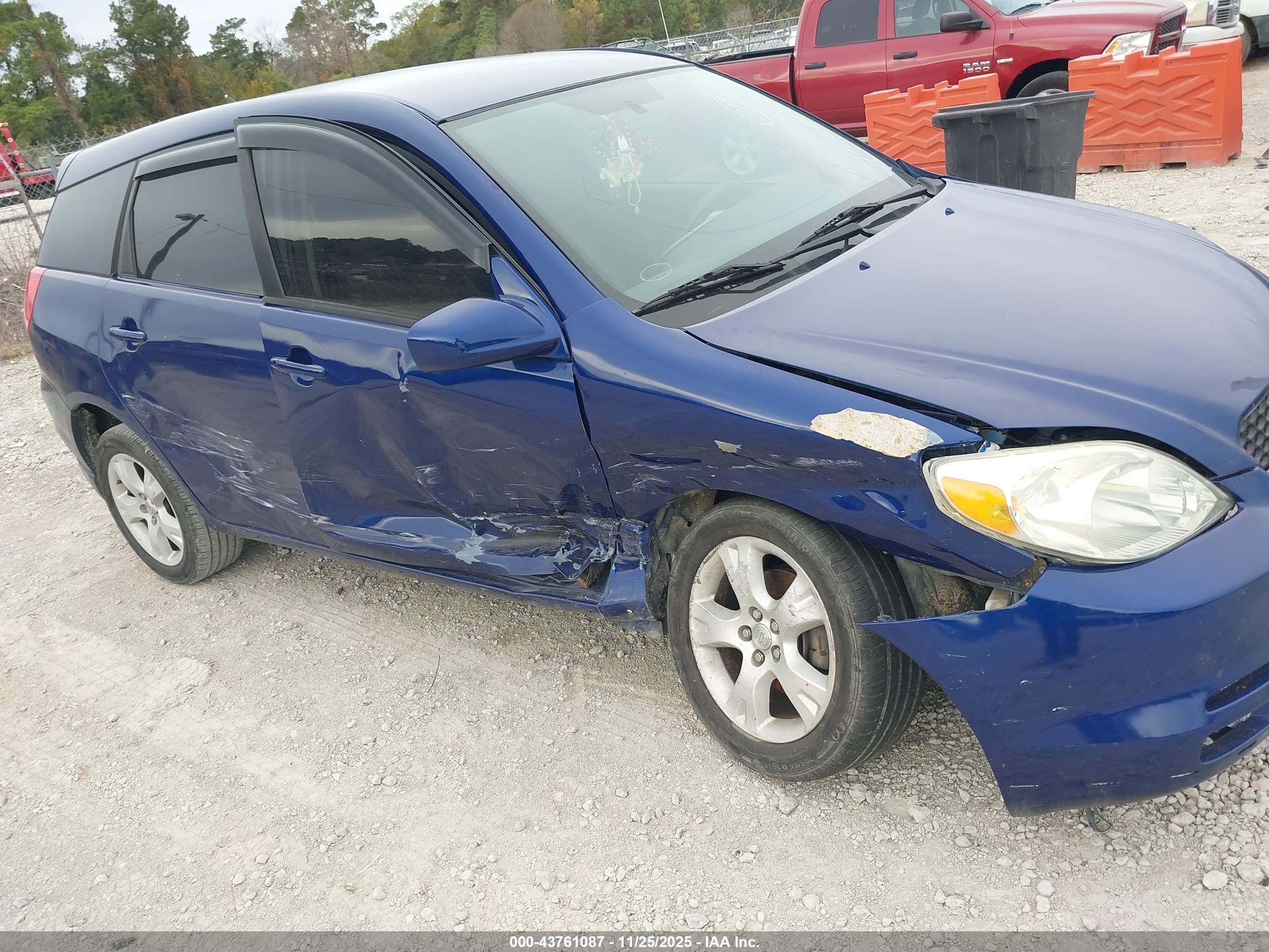 TOYOTA MATRIX image 6