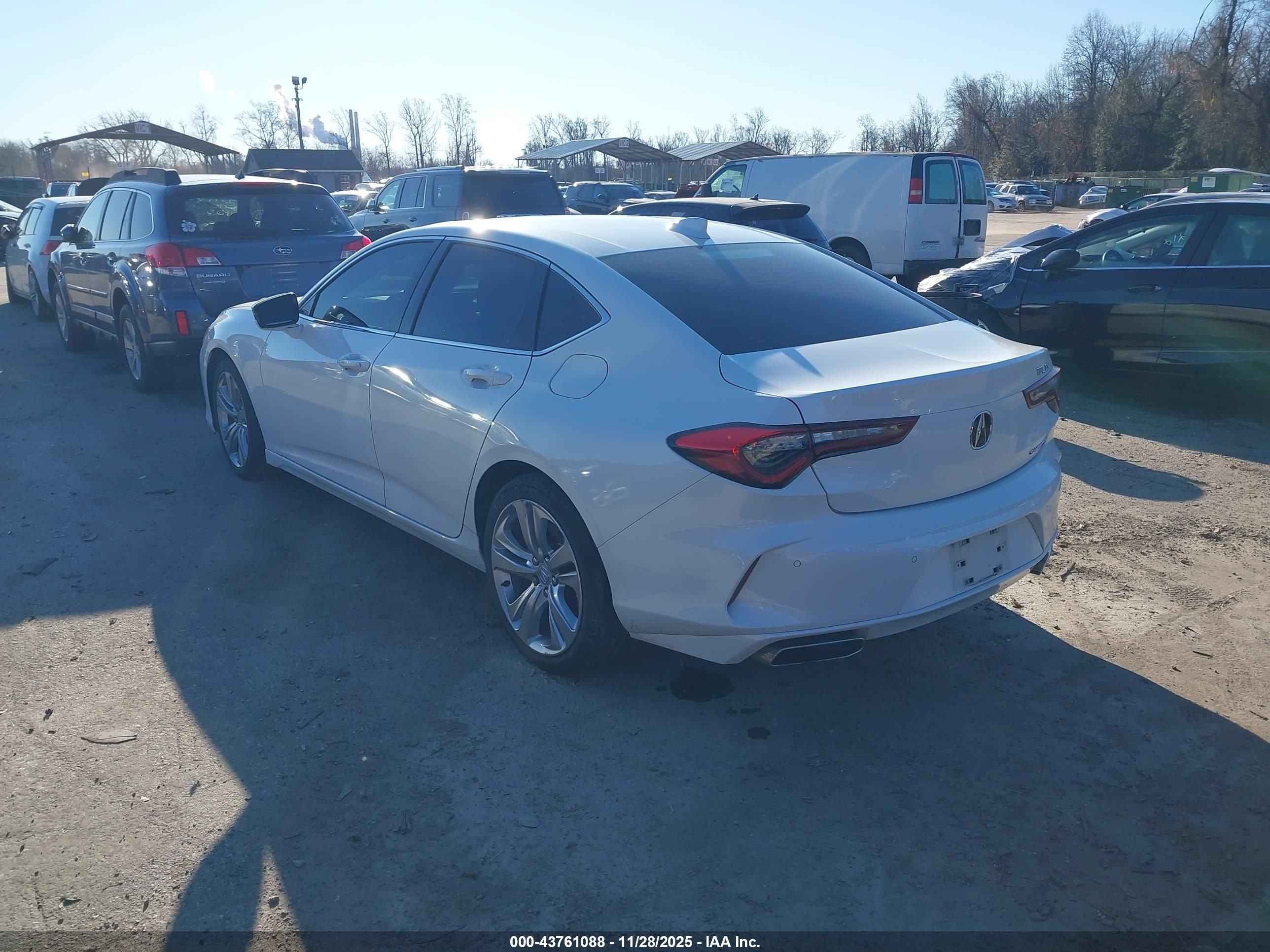 ACURA TLX image 3