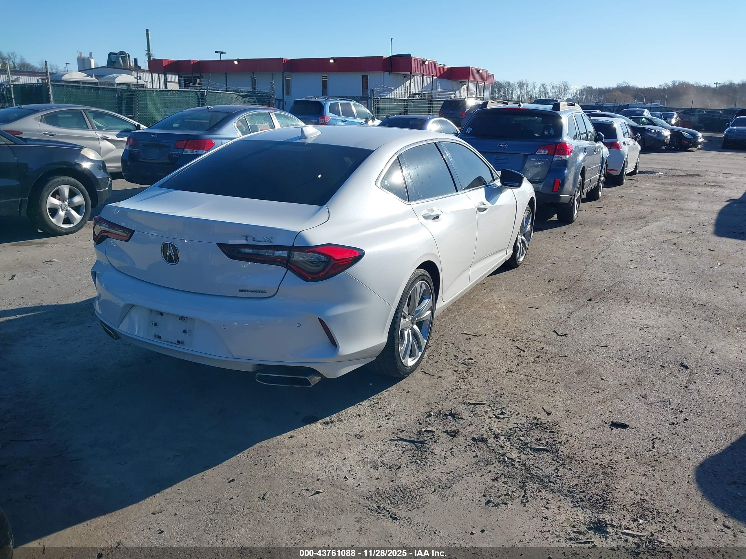 ACURA TLX image 4