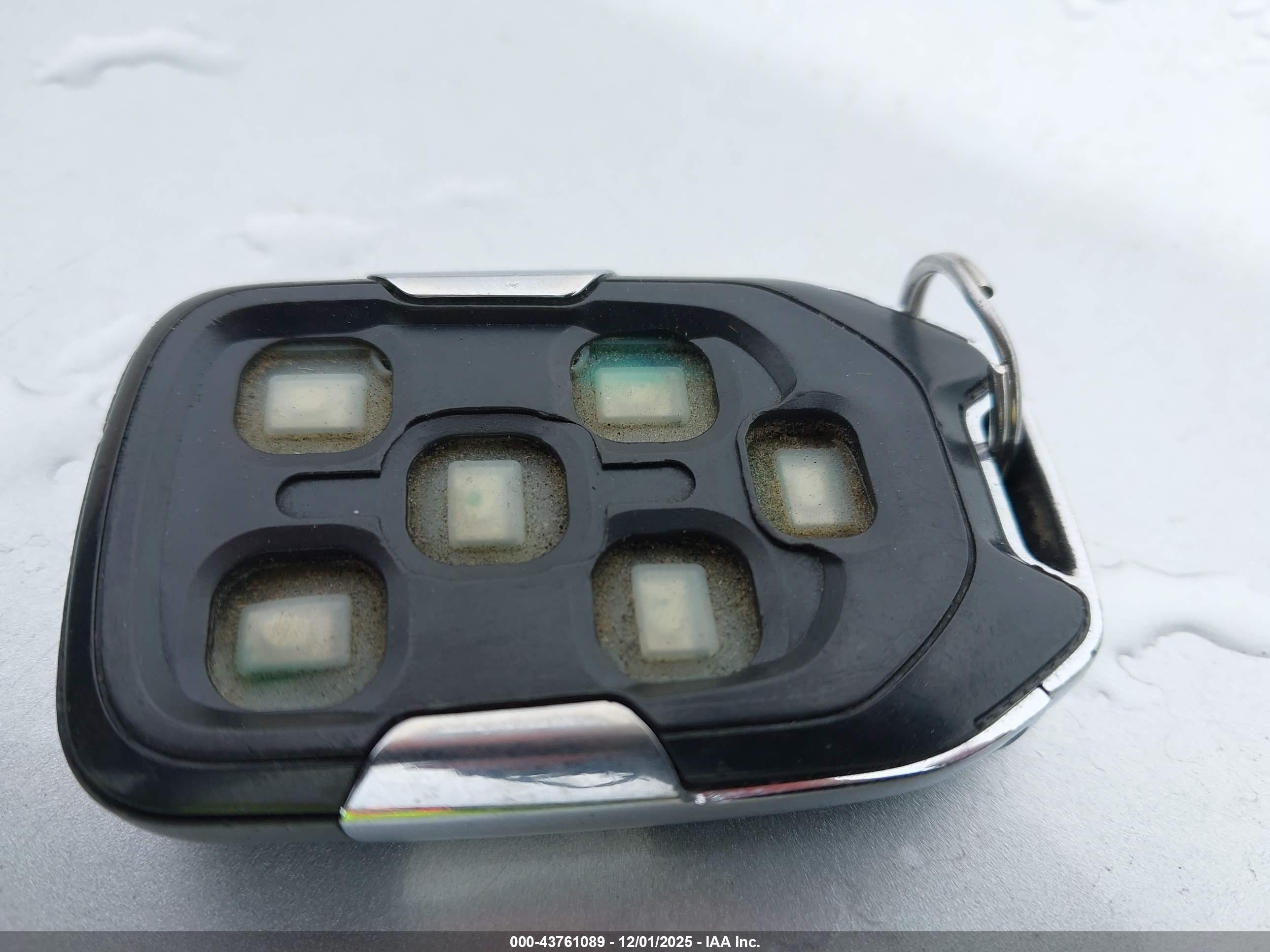 GMC YUKON image 11