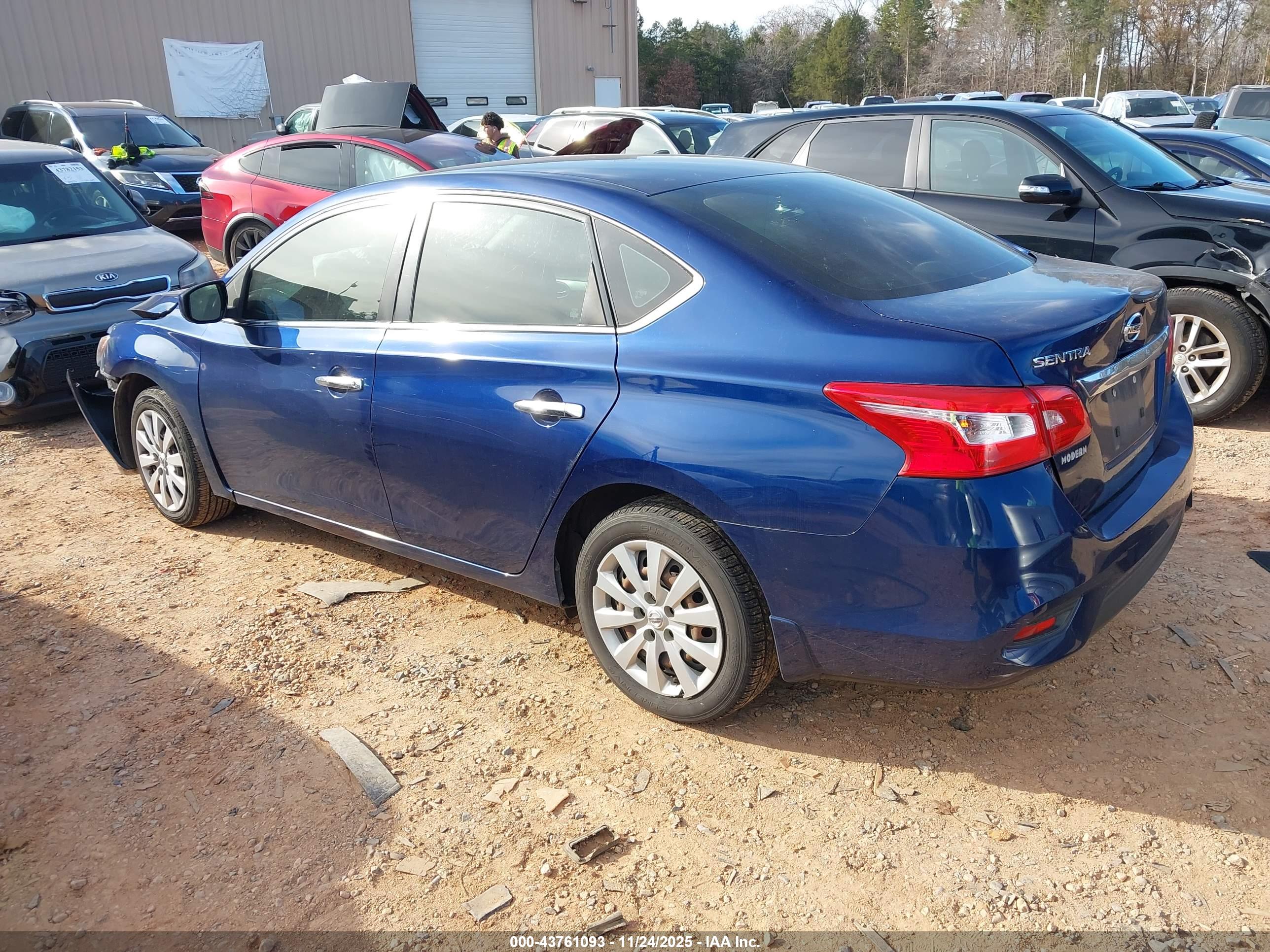 NISSAN SENTRA image 3