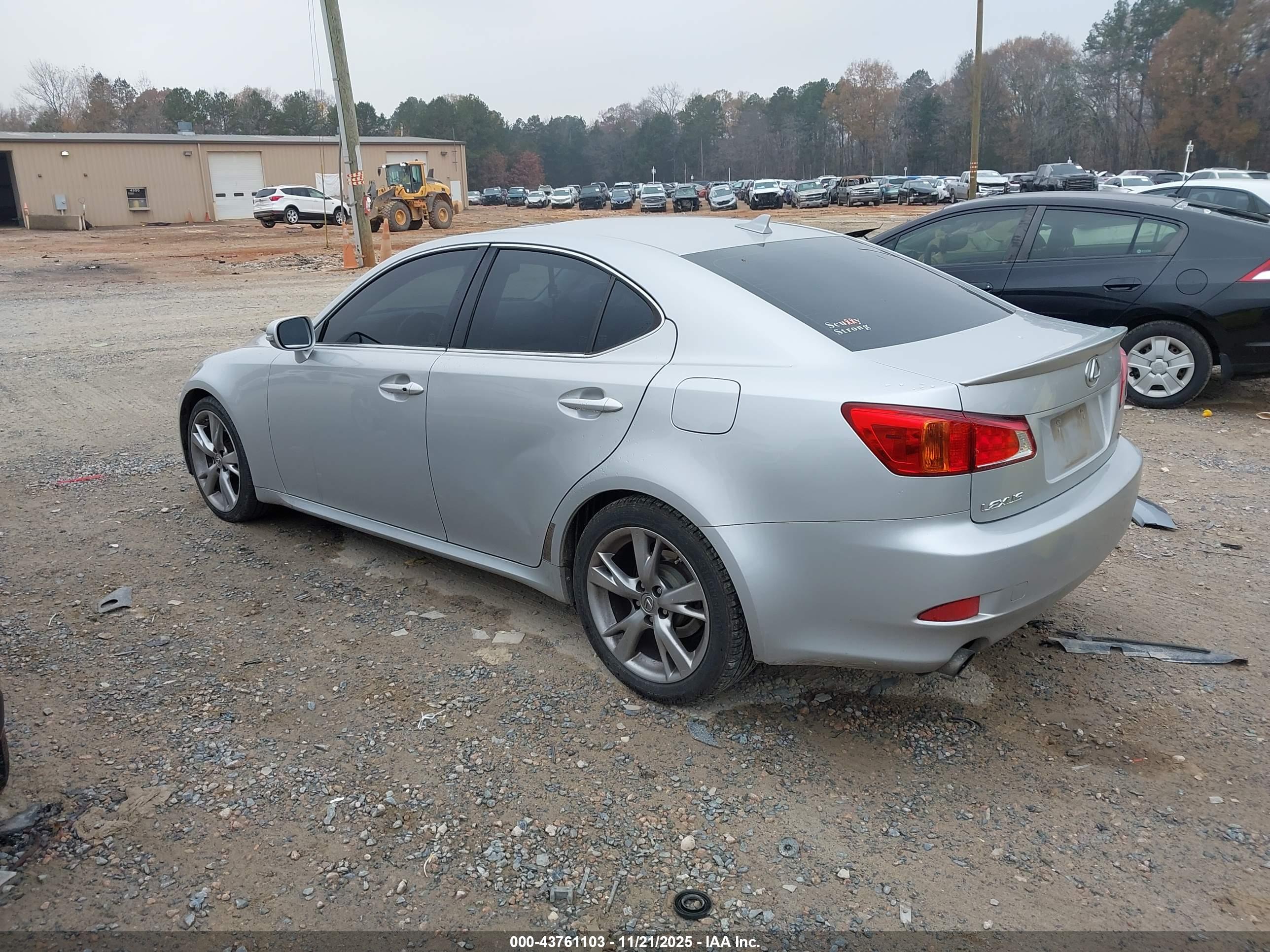 LEXUS IS image 3