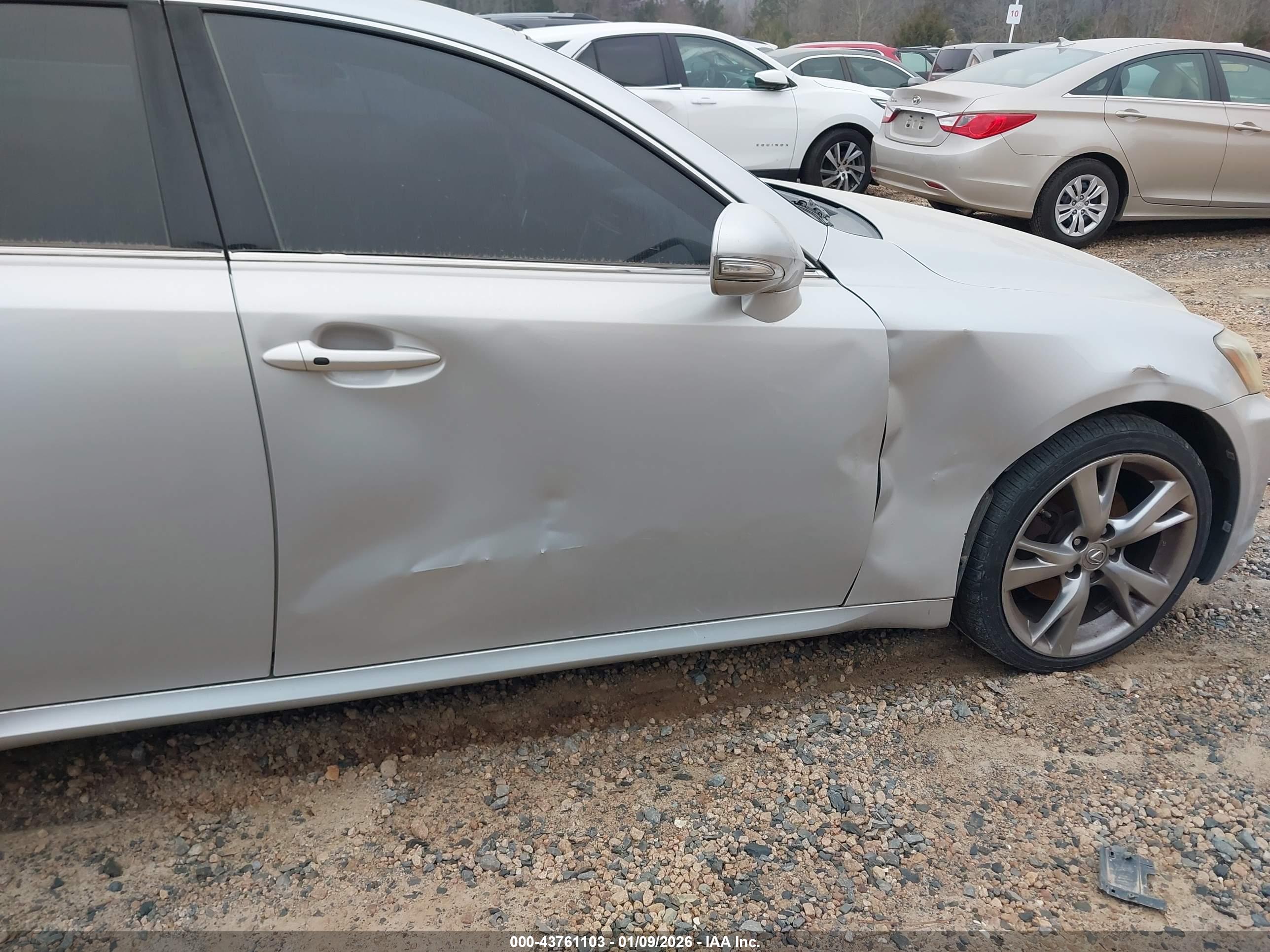 LEXUS IS image 6