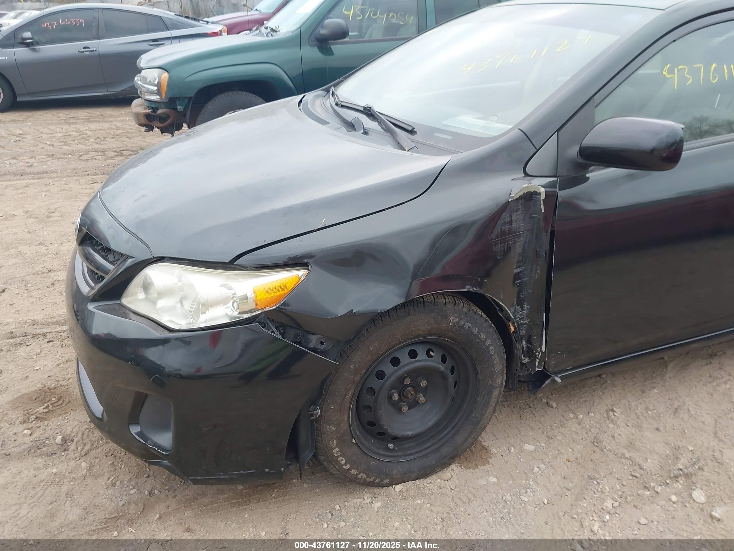 TOYOTA COROLLA image 6