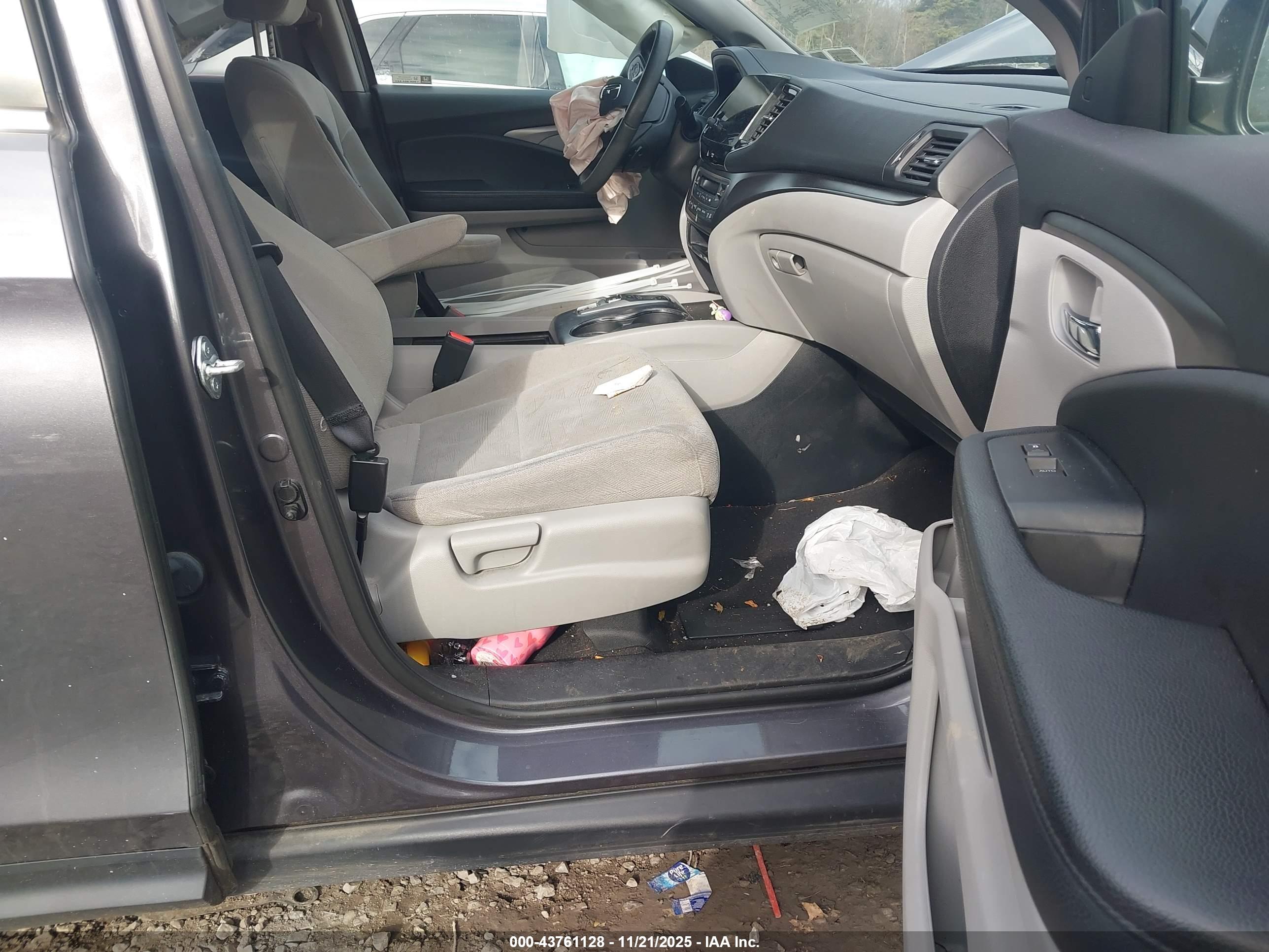 HONDA PILOT image 5