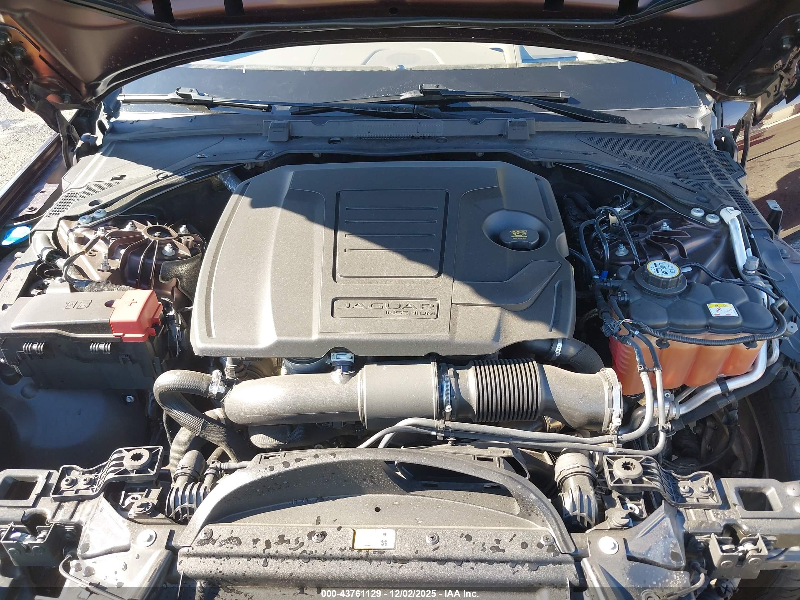JAGUAR XF image 10