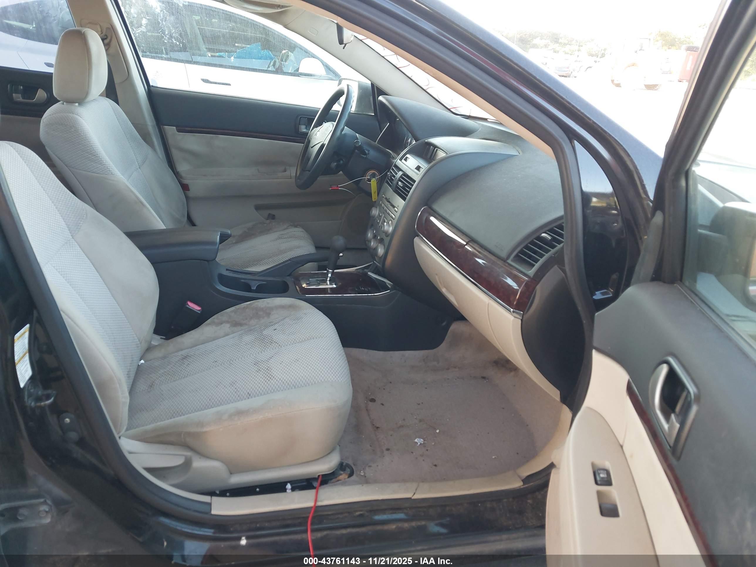 MITSUBISHI GALANT image 5