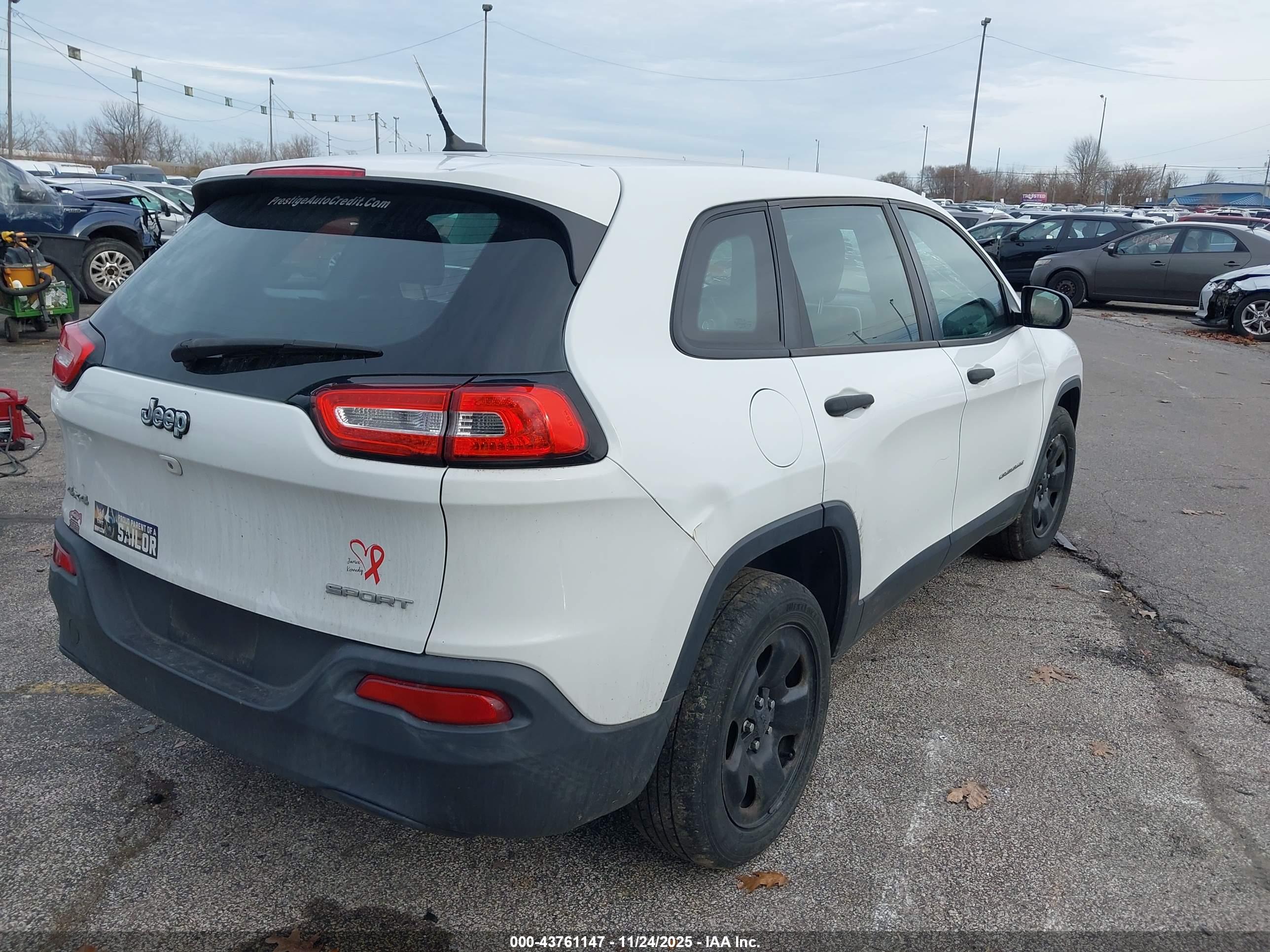JEEP CHEROKEE image 4