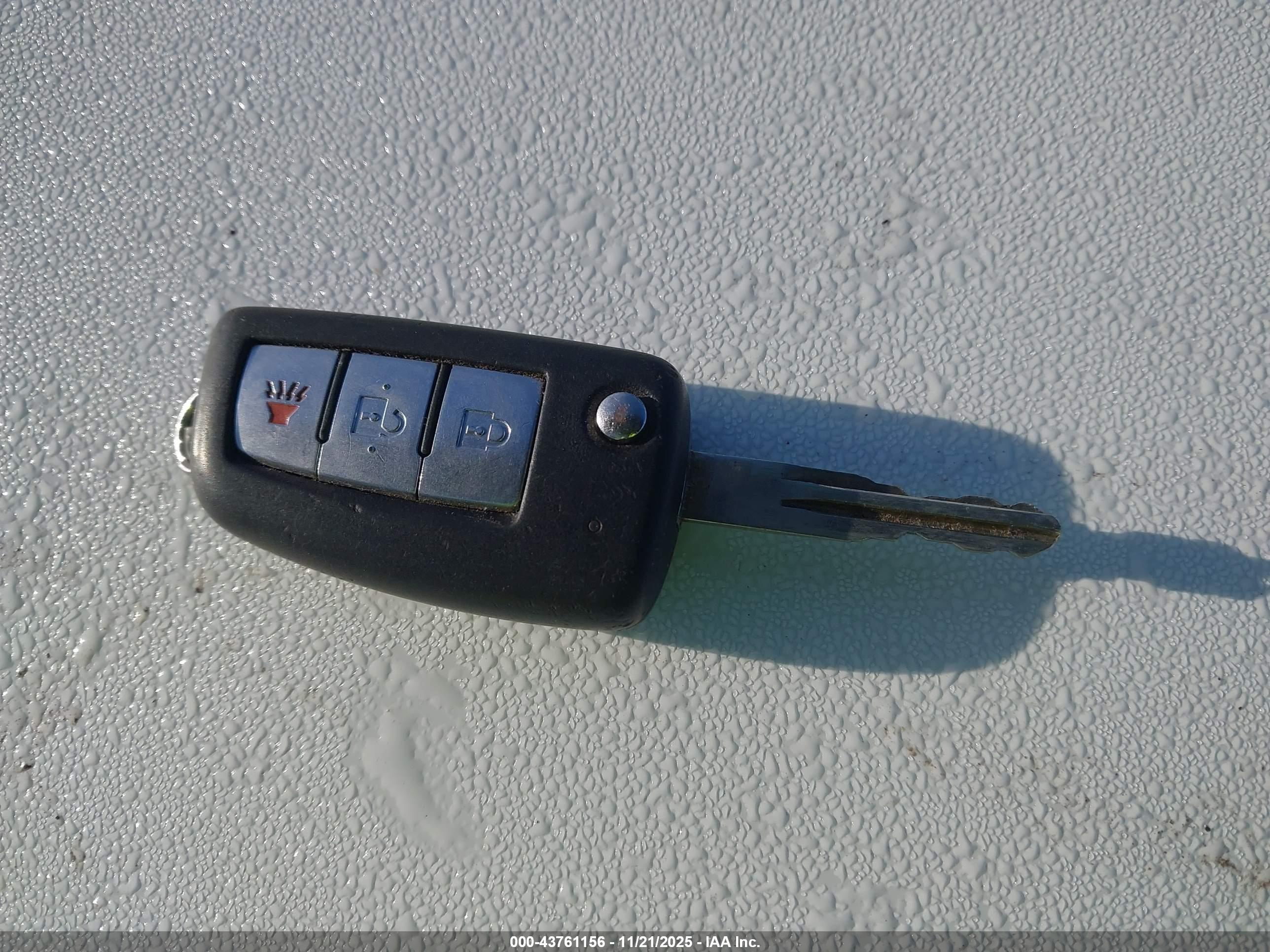 NISSAN ROGUE image 11