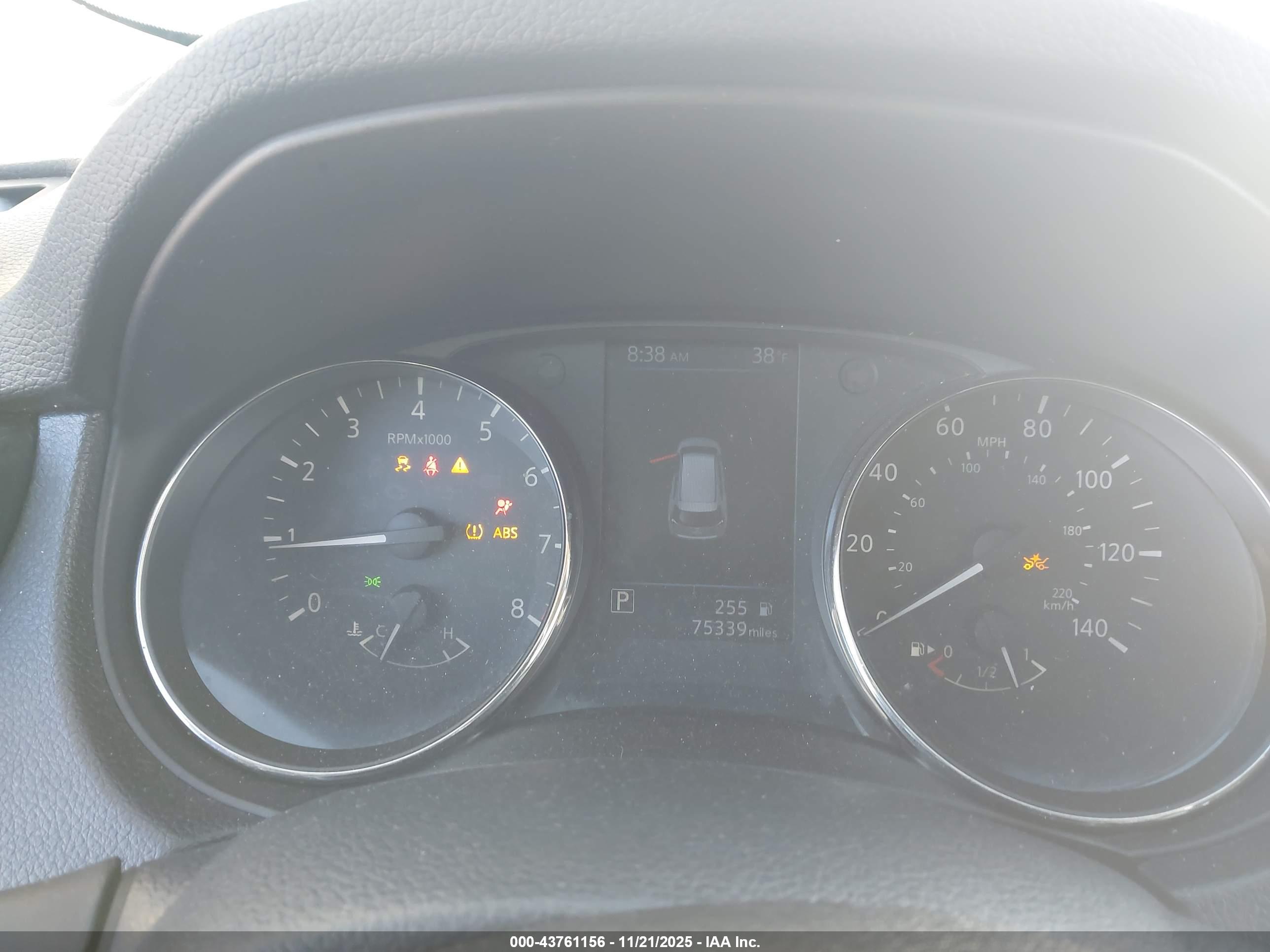 NISSAN ROGUE image 7