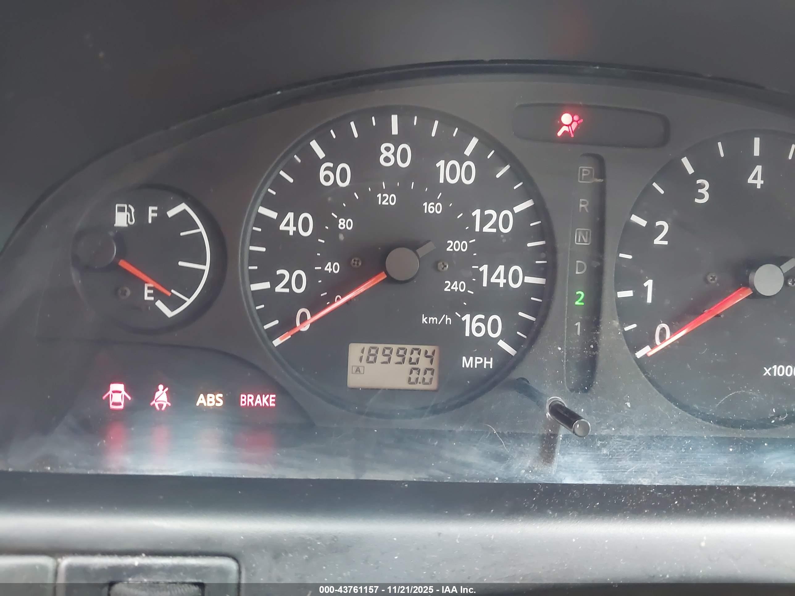 NISSAN MAXIMA image 7