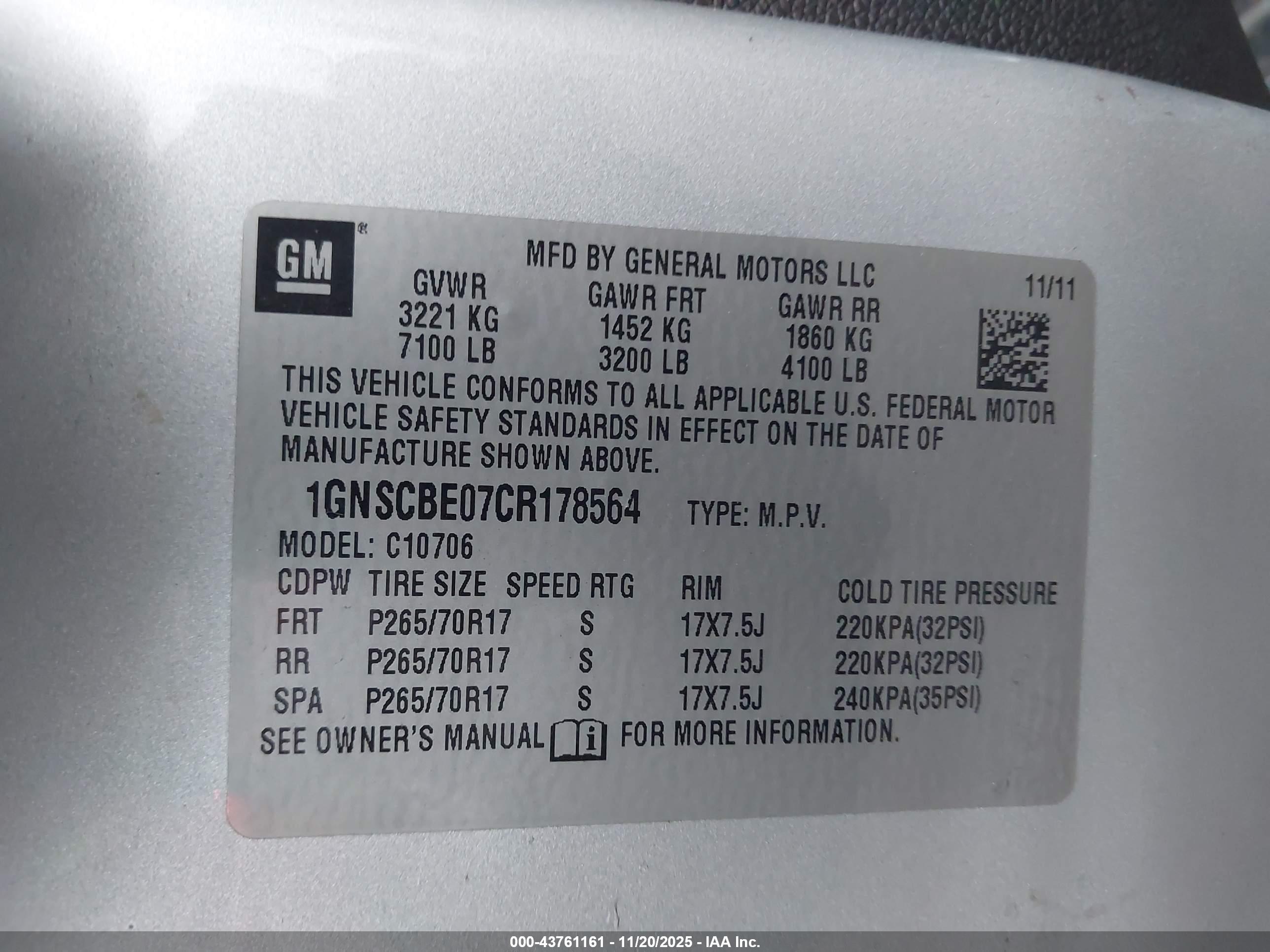 CHEVROLET TAHOE image 9