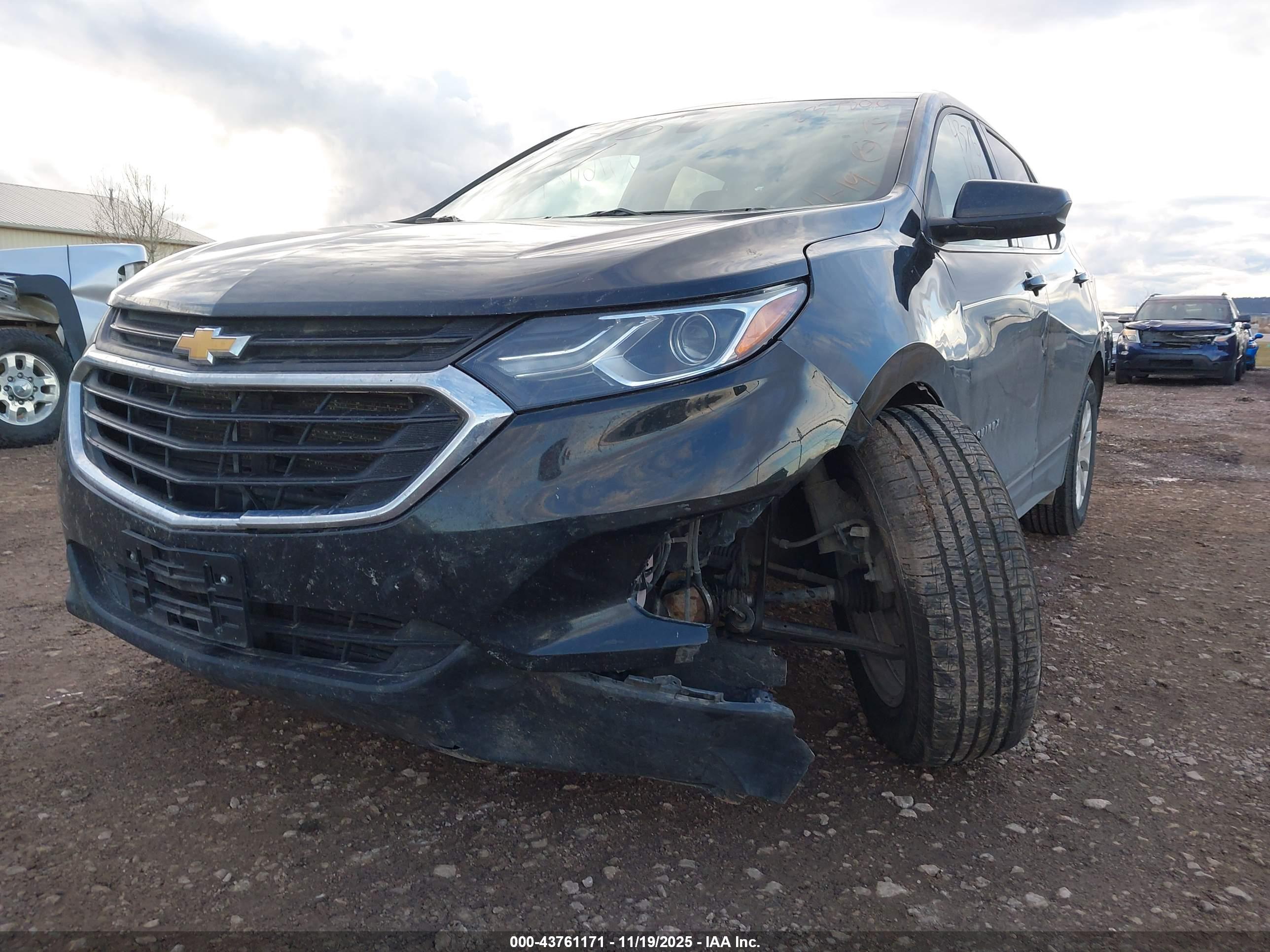 CHEVROLET EQUINOX image 6
