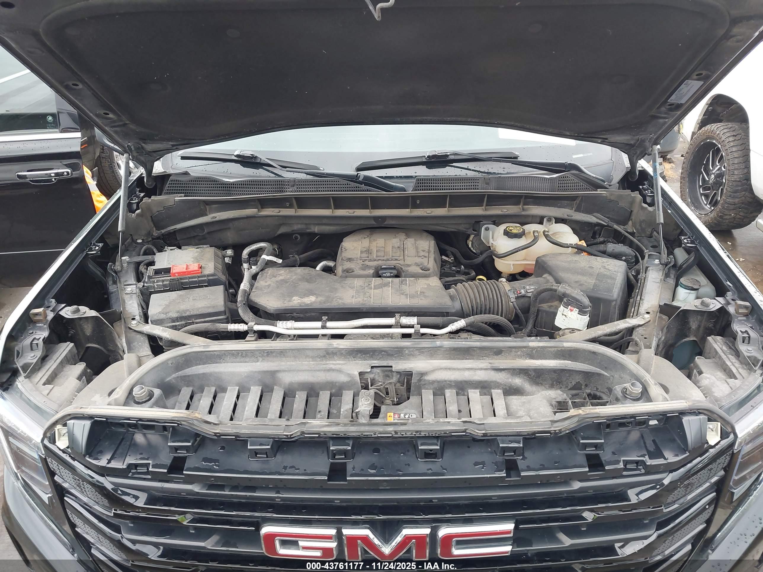 GMC SIERRA image 10