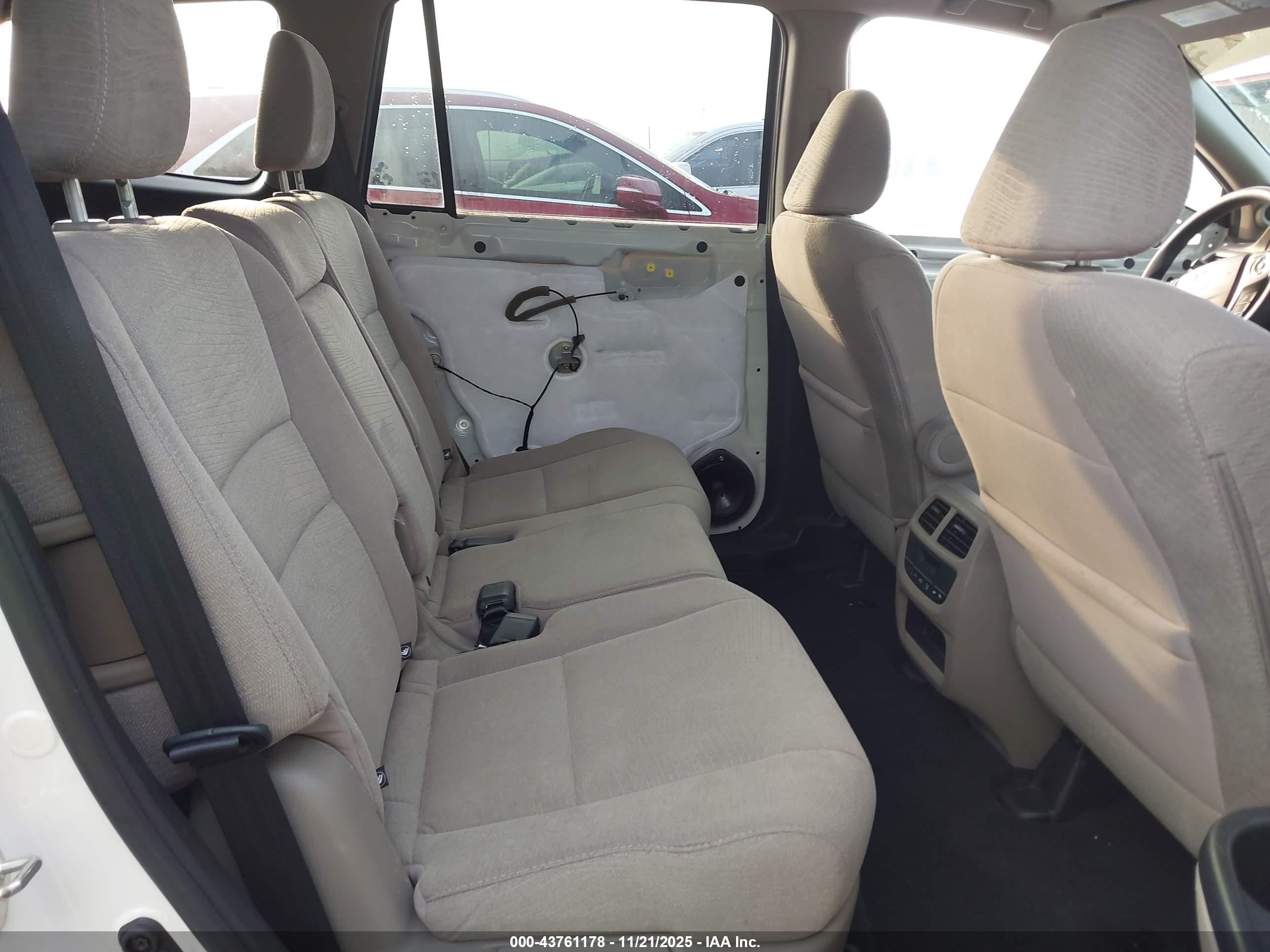 HONDA PILOT image 8