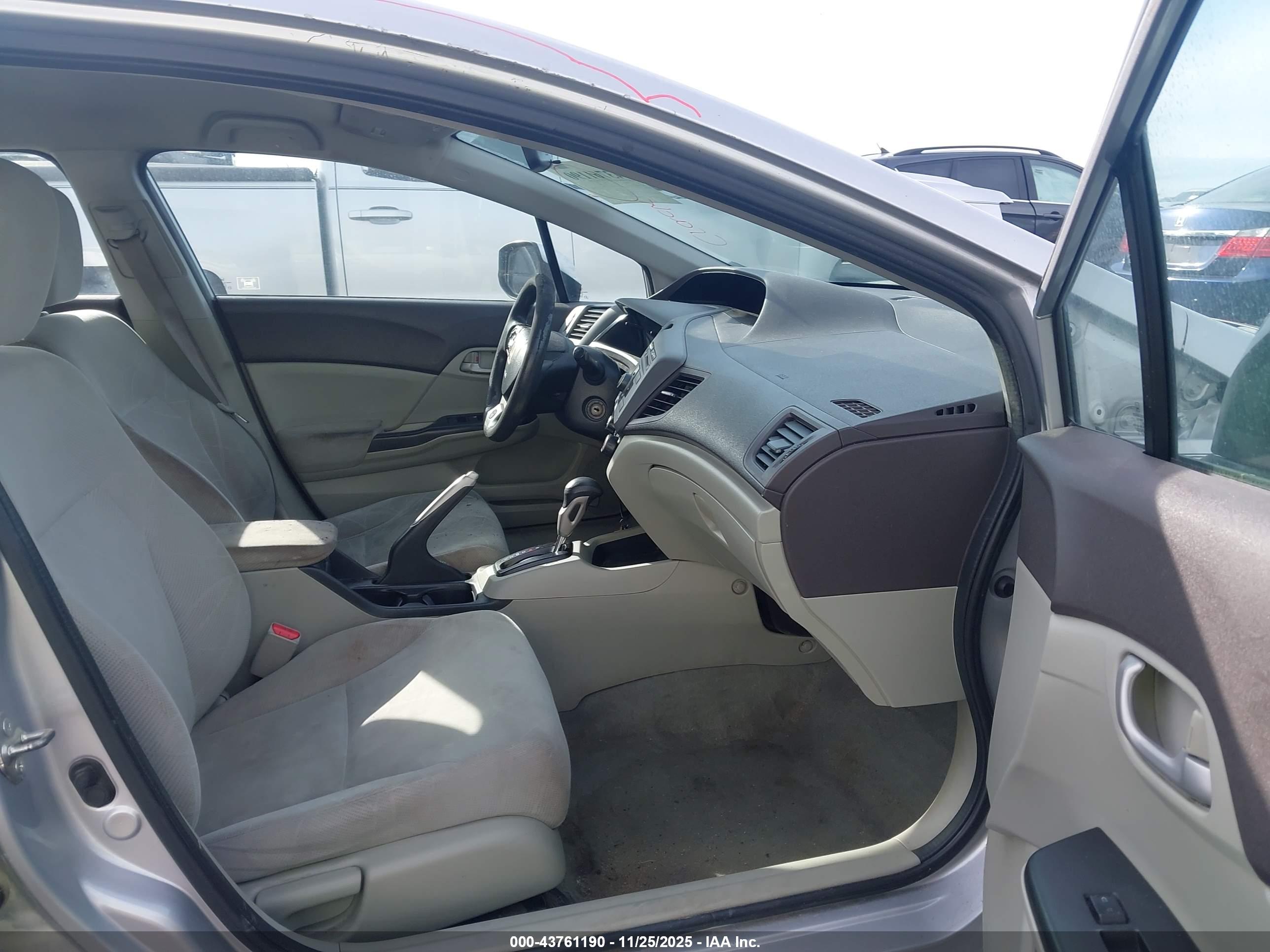 HONDA CIVIC image 5