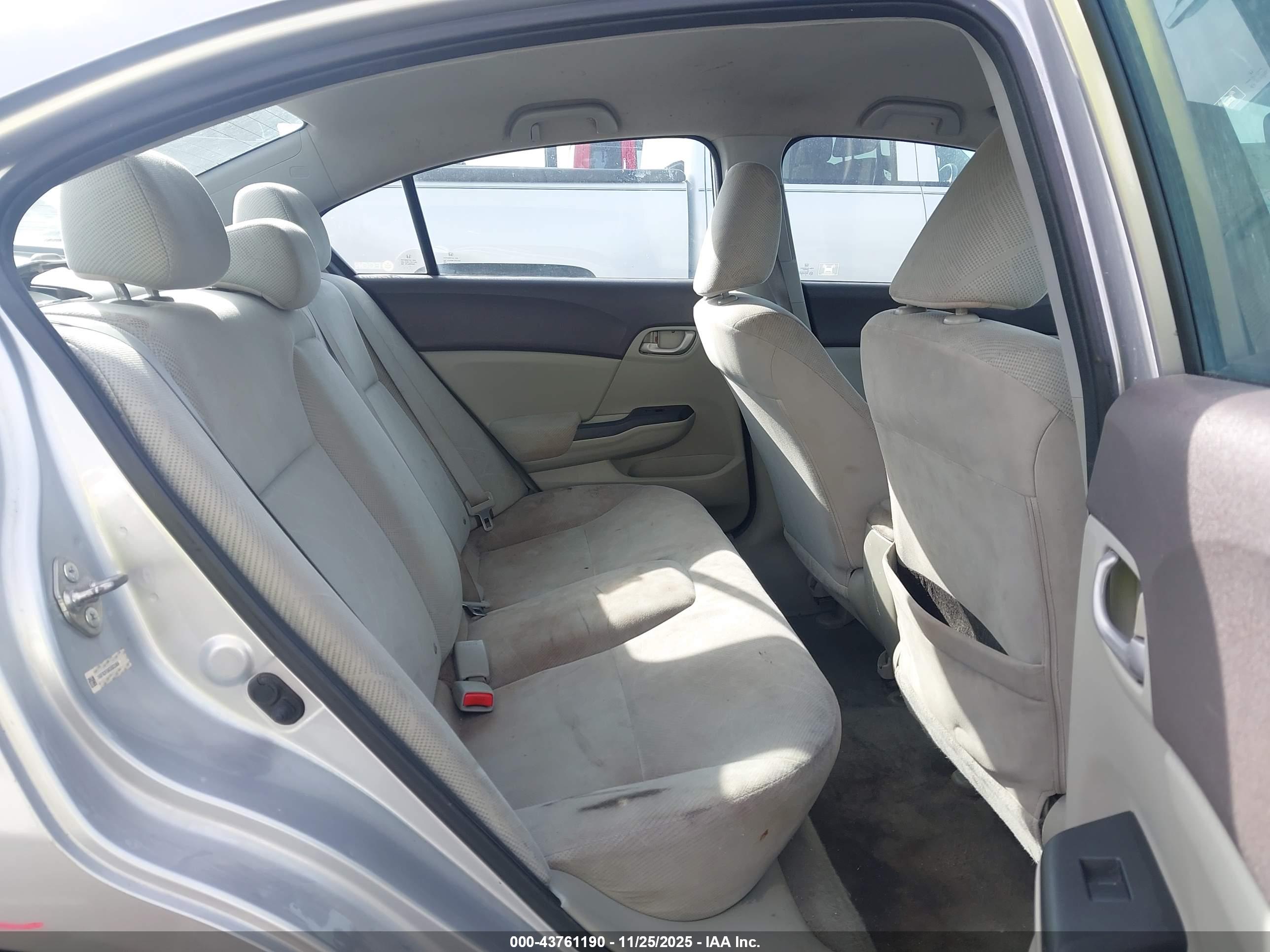 HONDA CIVIC image 8