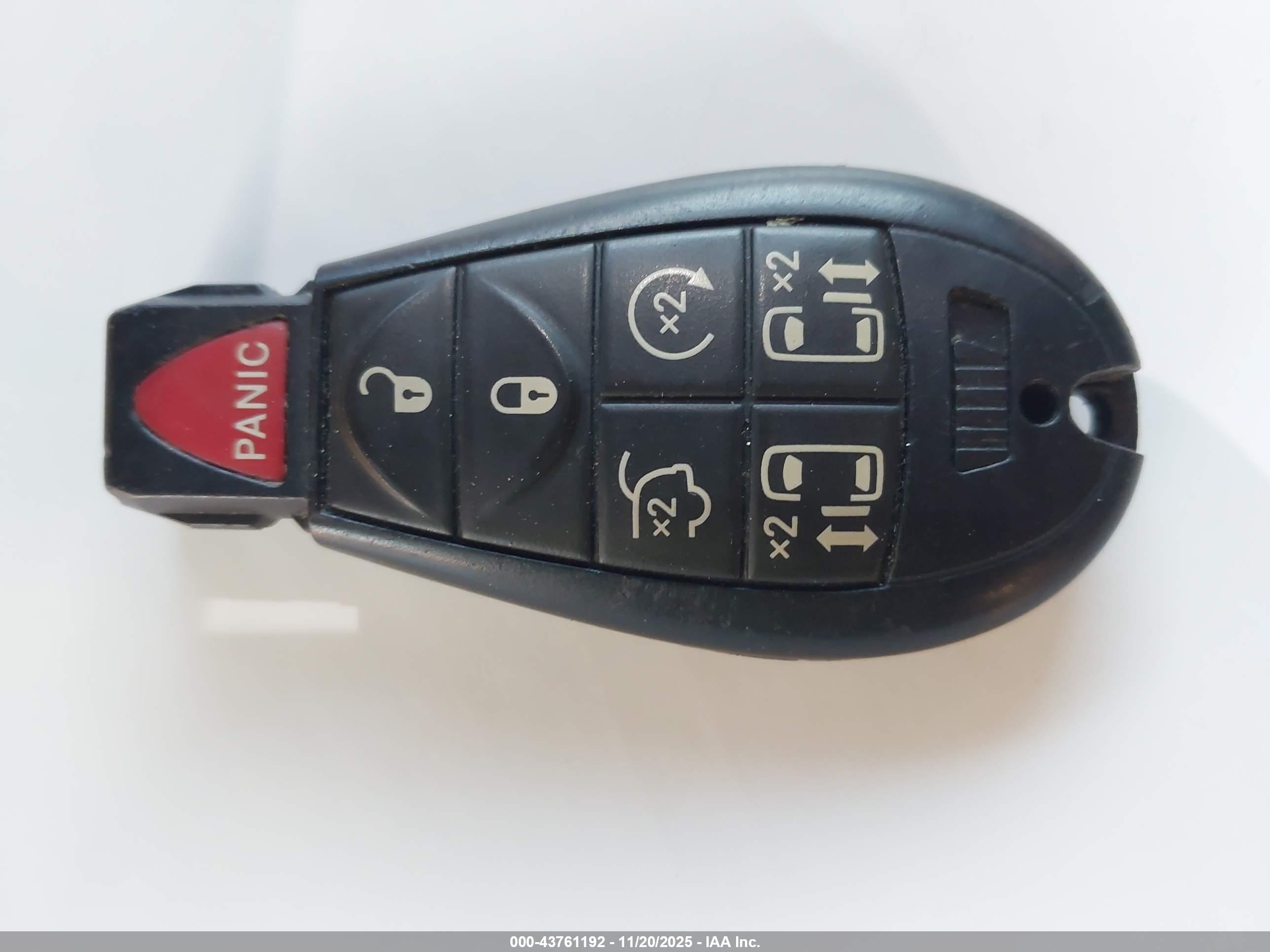 CHRYSLER TOWN image 11