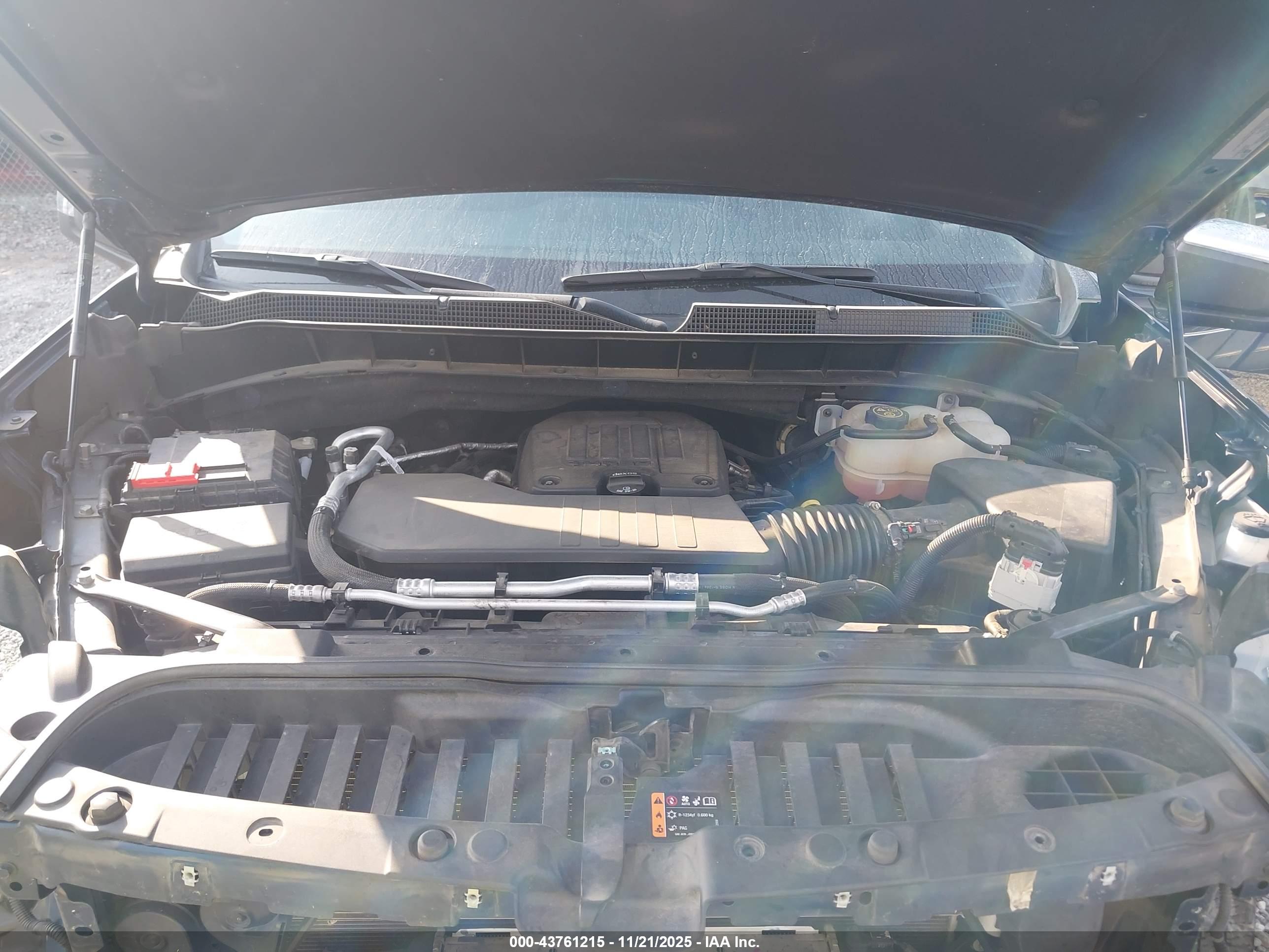 CHEVROLET SILVERADO image 10