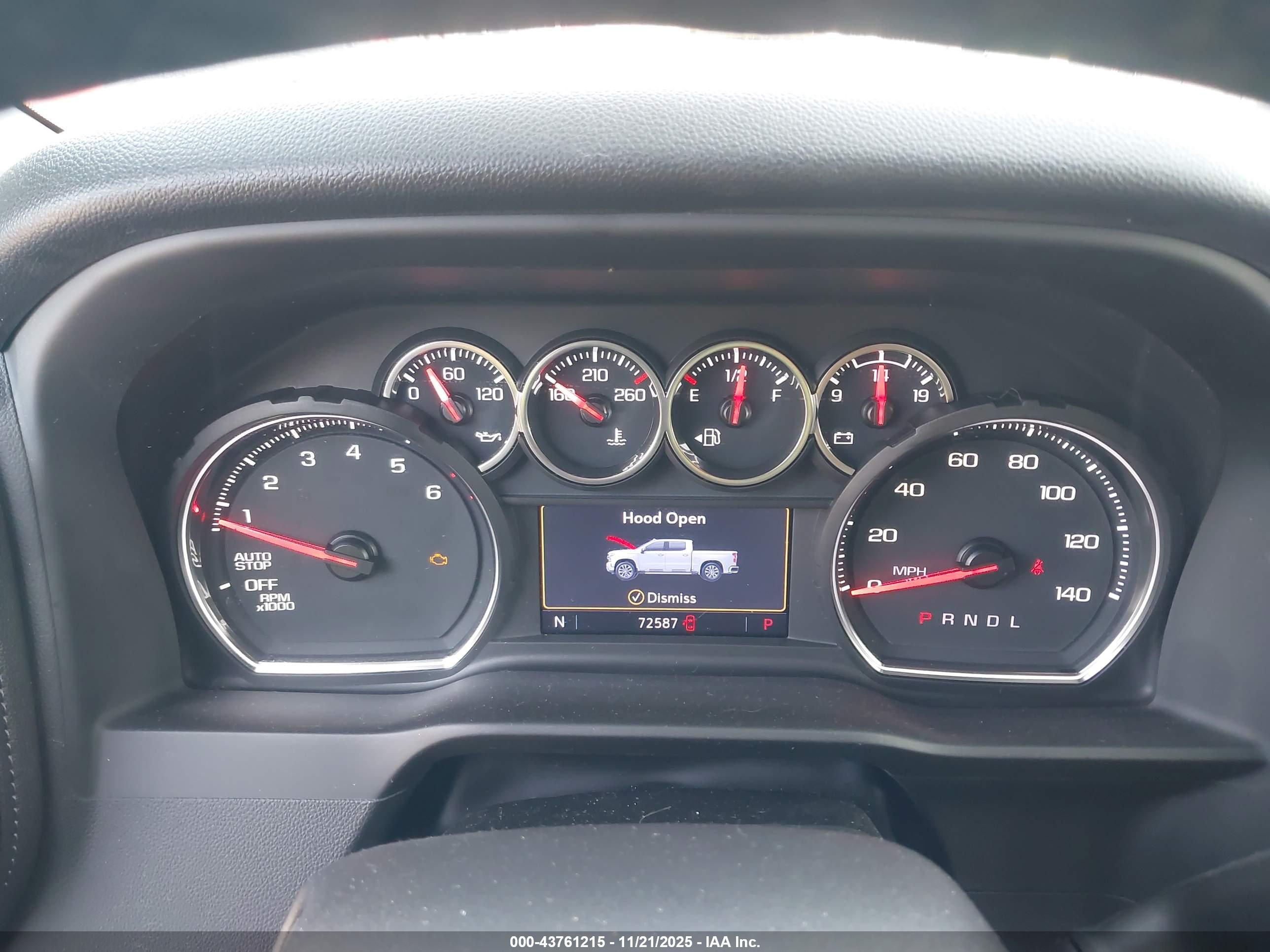 CHEVROLET SILVERADO image 7