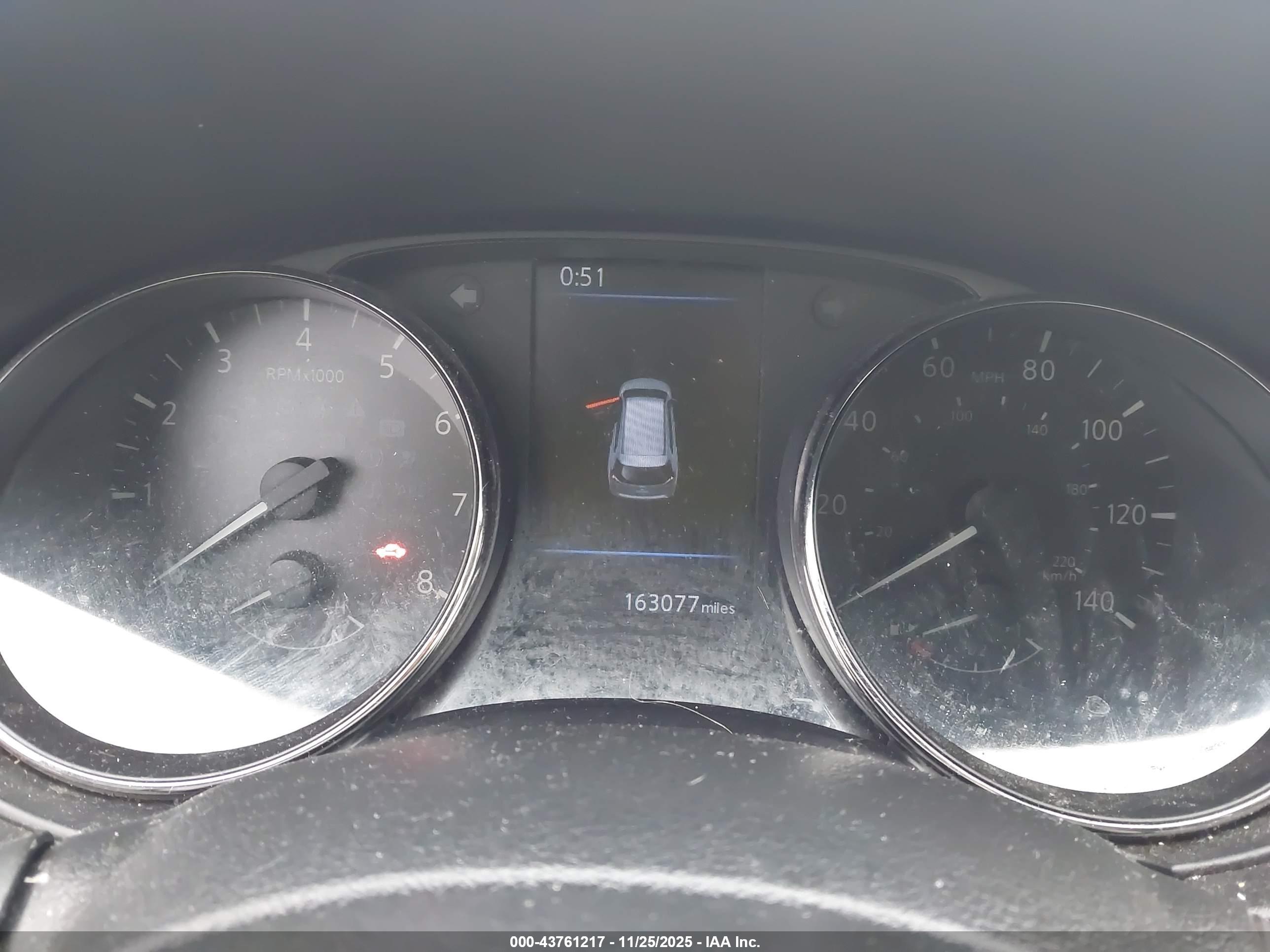 NISSAN ROGUE image 7