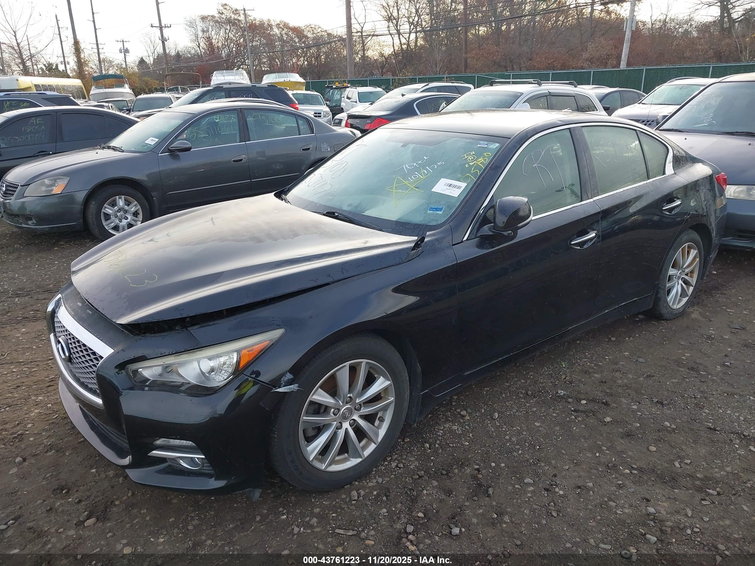 INFINITI Q50 image 2