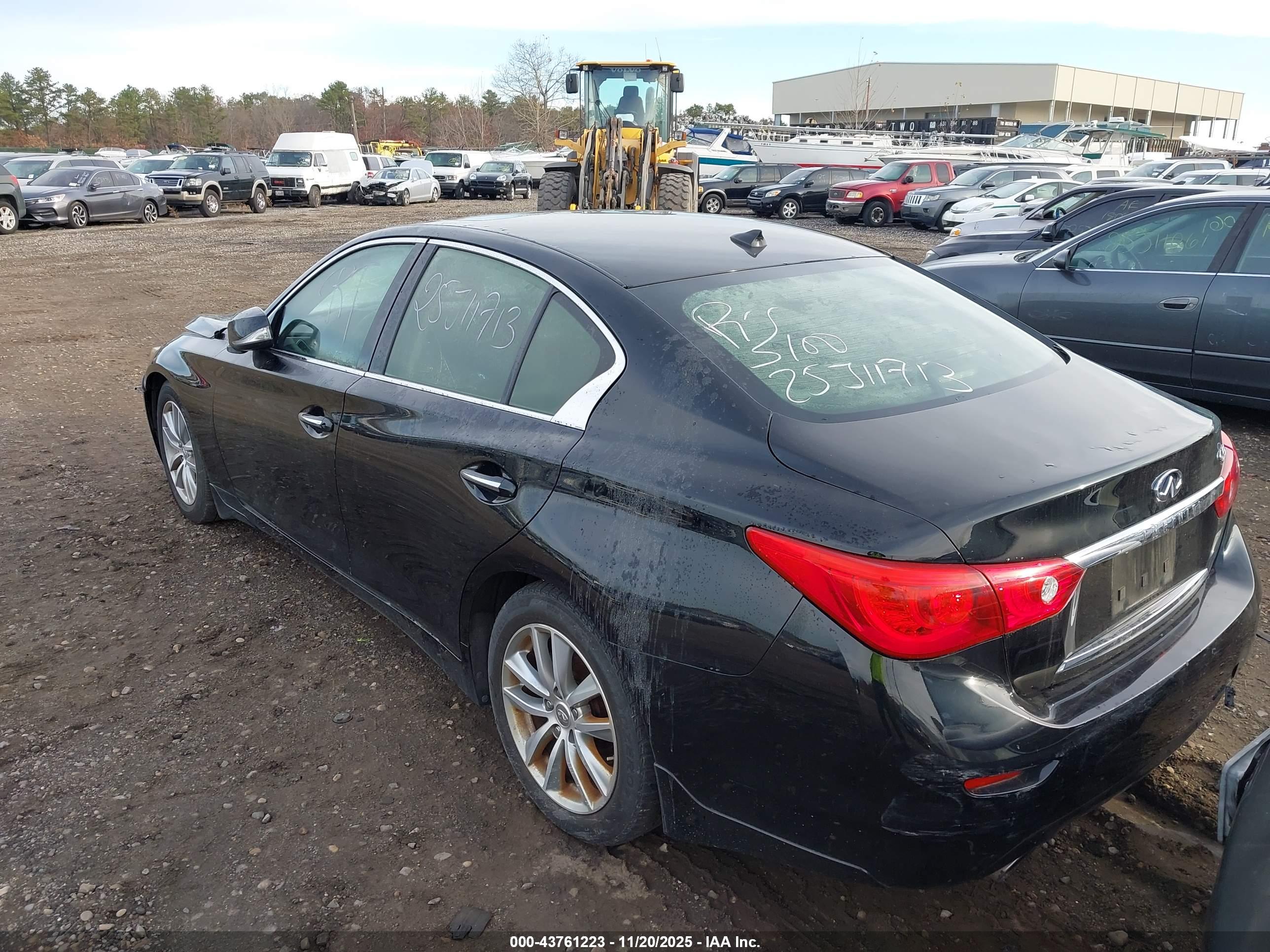 INFINITI Q50 image 3