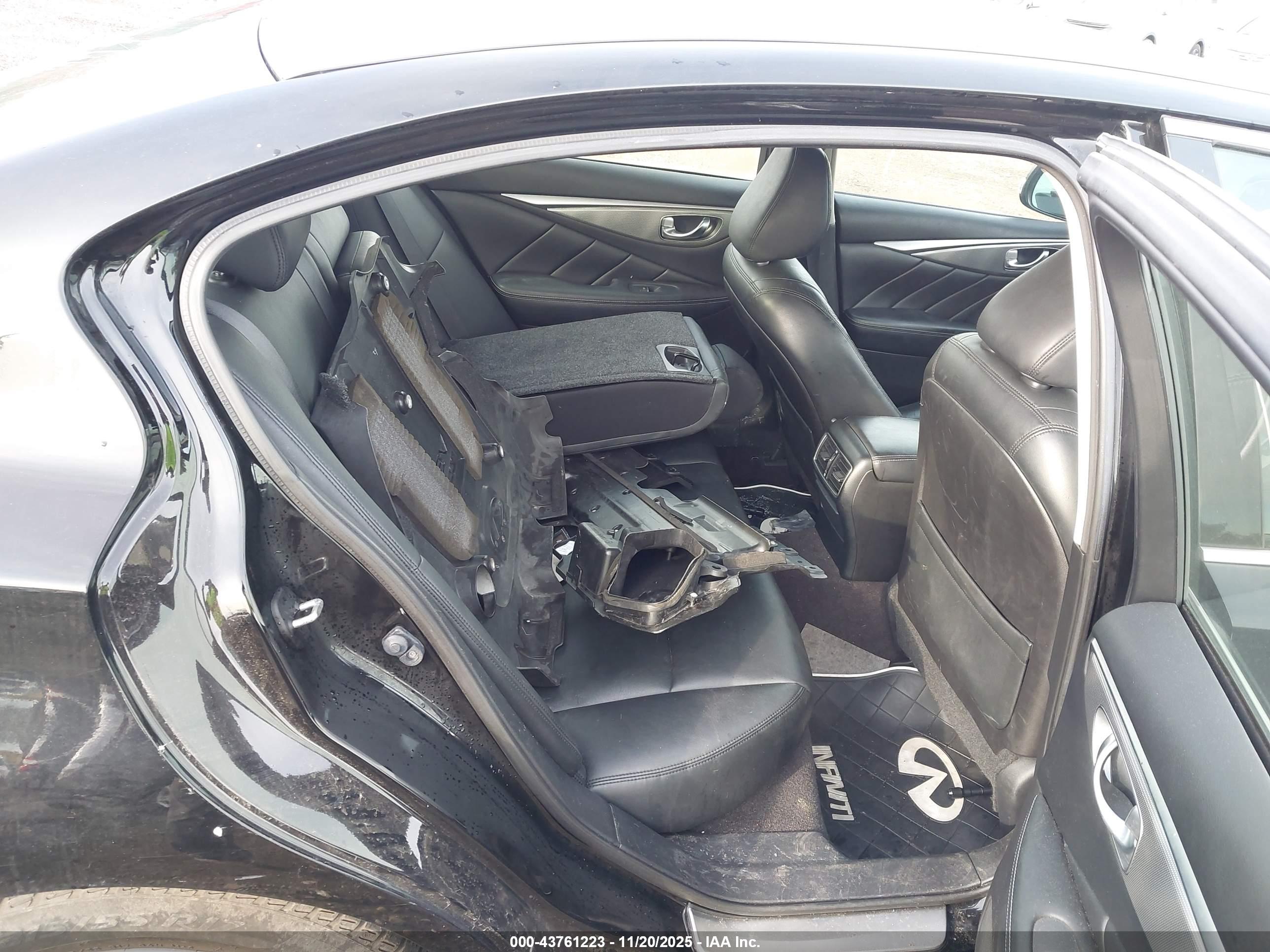 INFINITI Q50 image 8